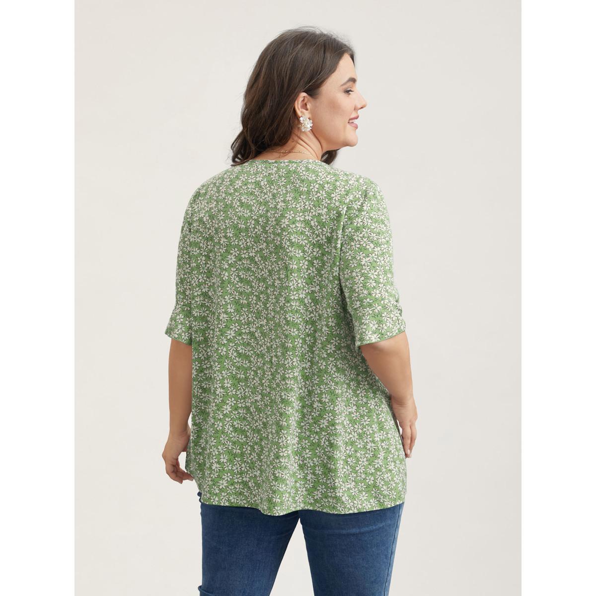 Plus Size Blush Ditsy Floral Pleated Flared Sleeve Shirt Women Elegant Half Sleeve V-neck Everyday Blouses BloomChic 22-24/3X Product Image