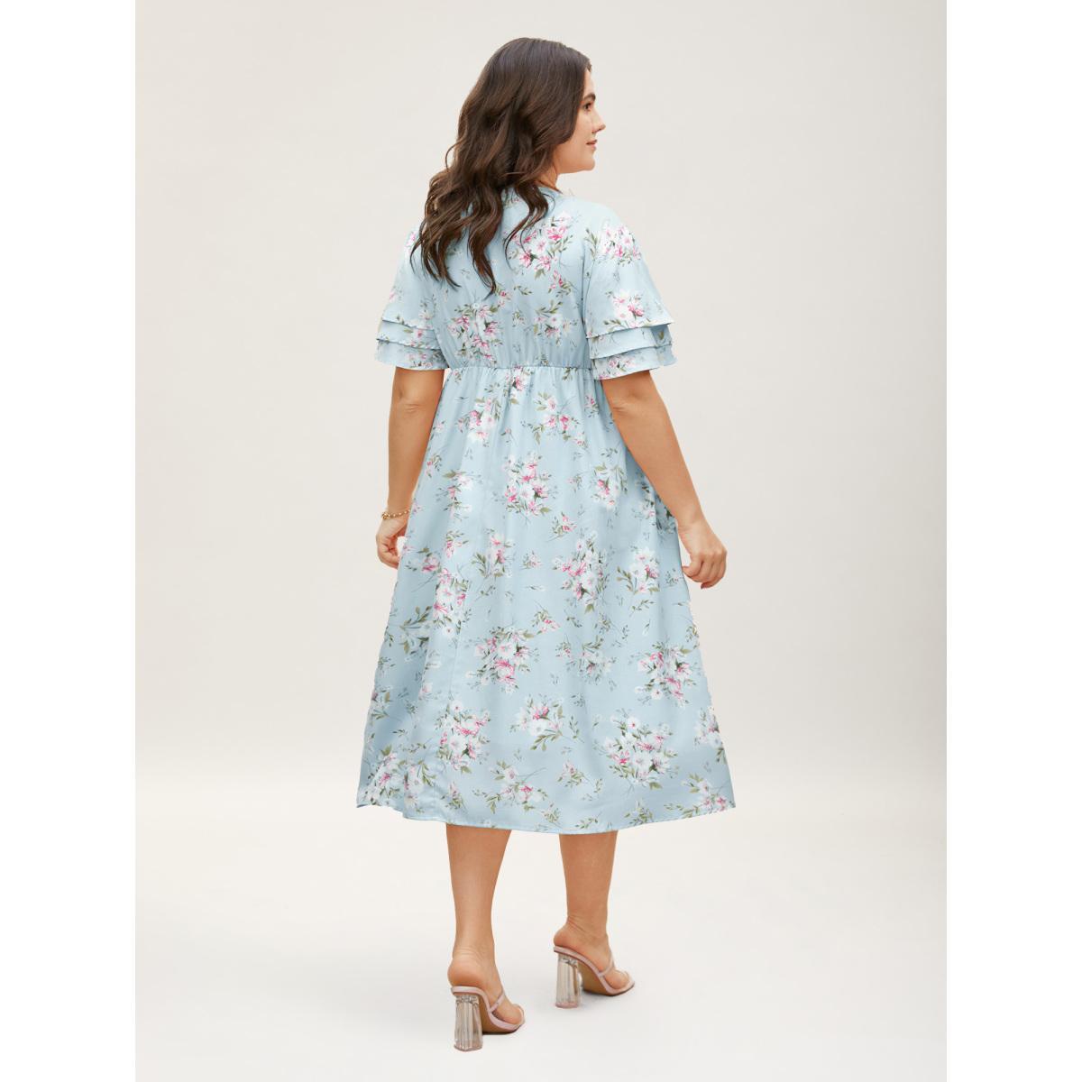 Plus Size Floral Elastic Waist Tiered Ruffle Sleeve Dress LightBlue Women Elegant Tiered V-neck Short sleeve Curvy BloomChic 10/M Product Image