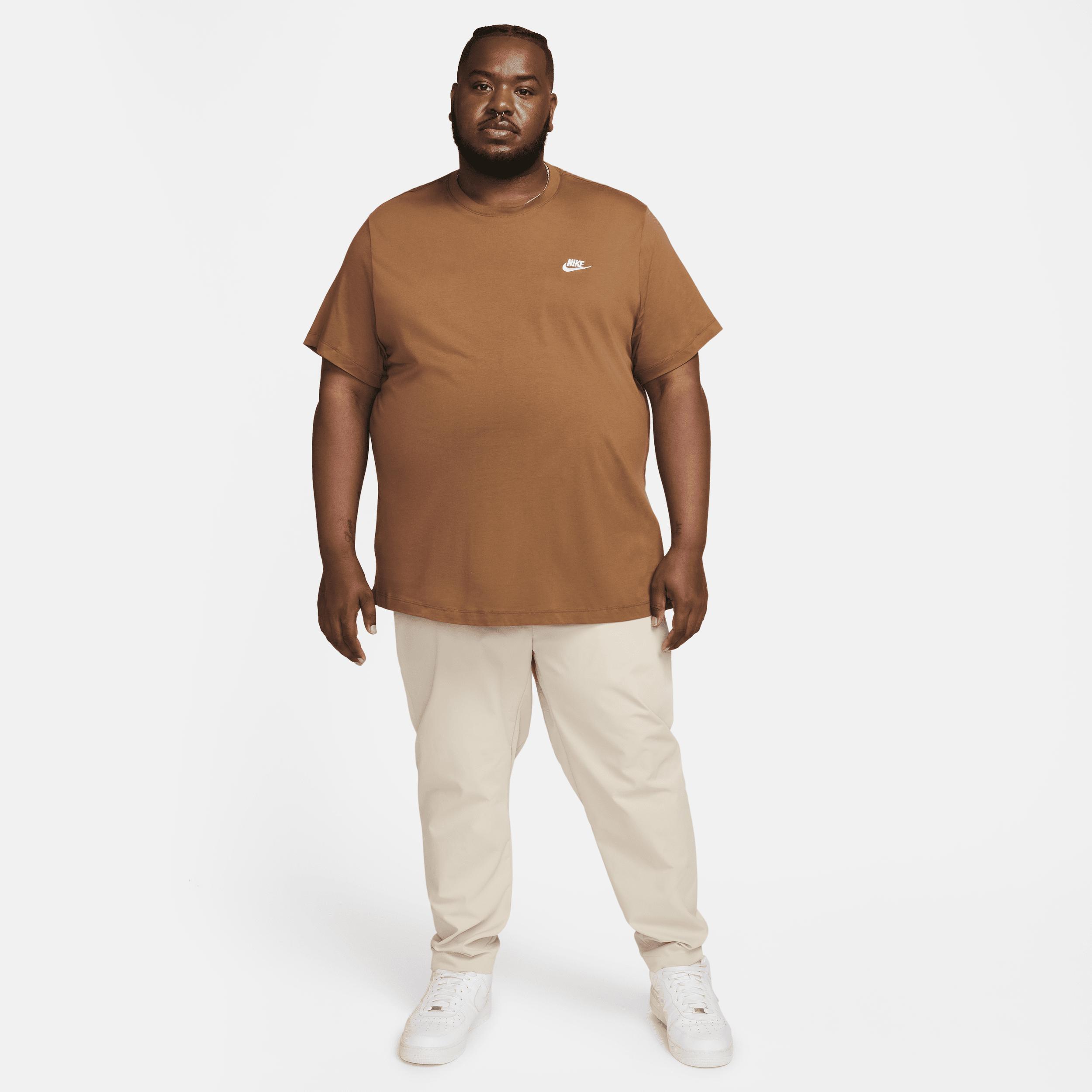 Nike Club Unisex T-shirt Product Image