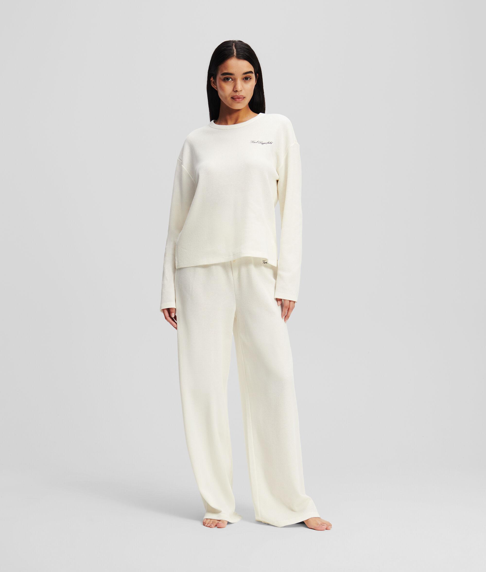 HOTEL KARL PAJAMA SET Product Image