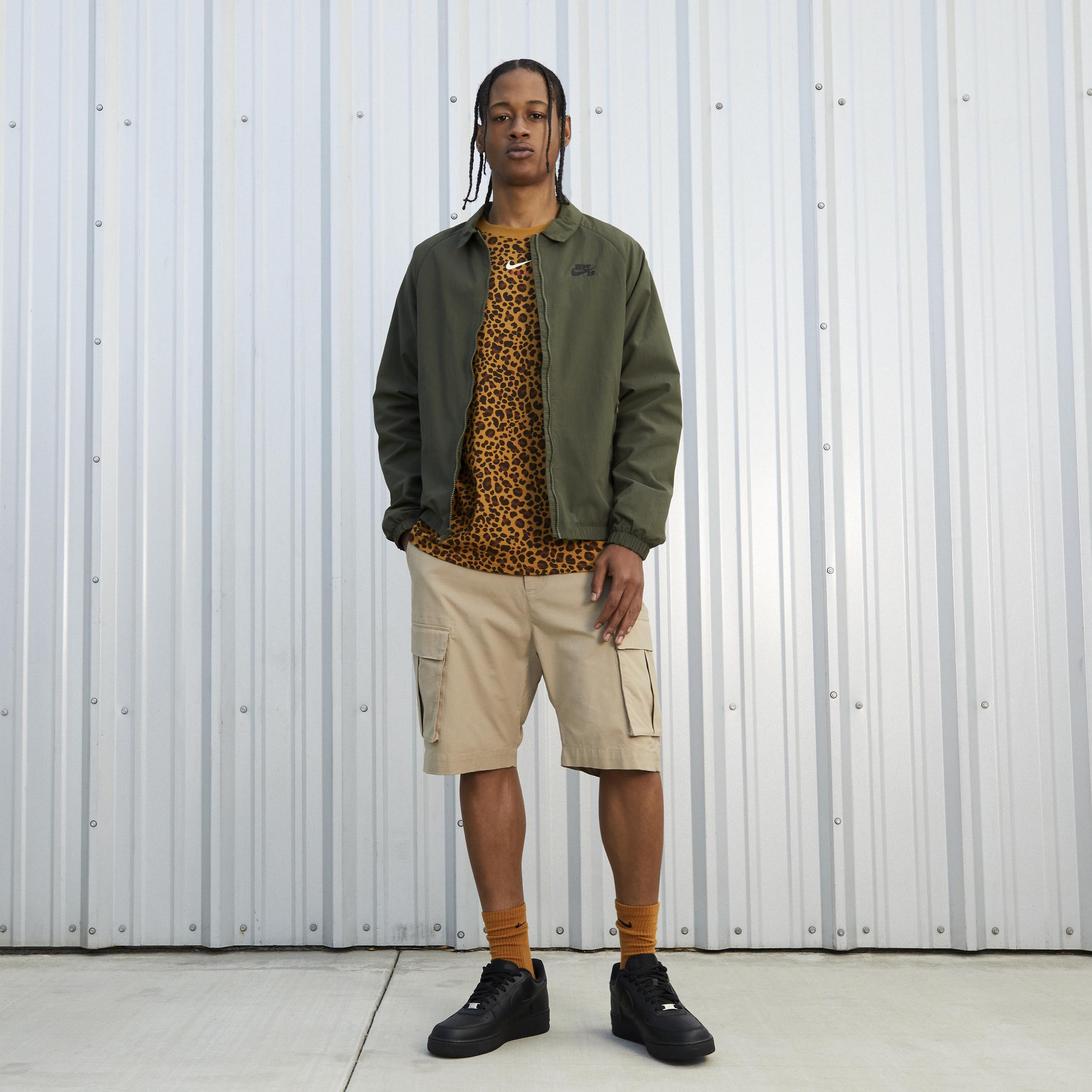 Nike Mens Air Force 1 07 Sneakers Product Image