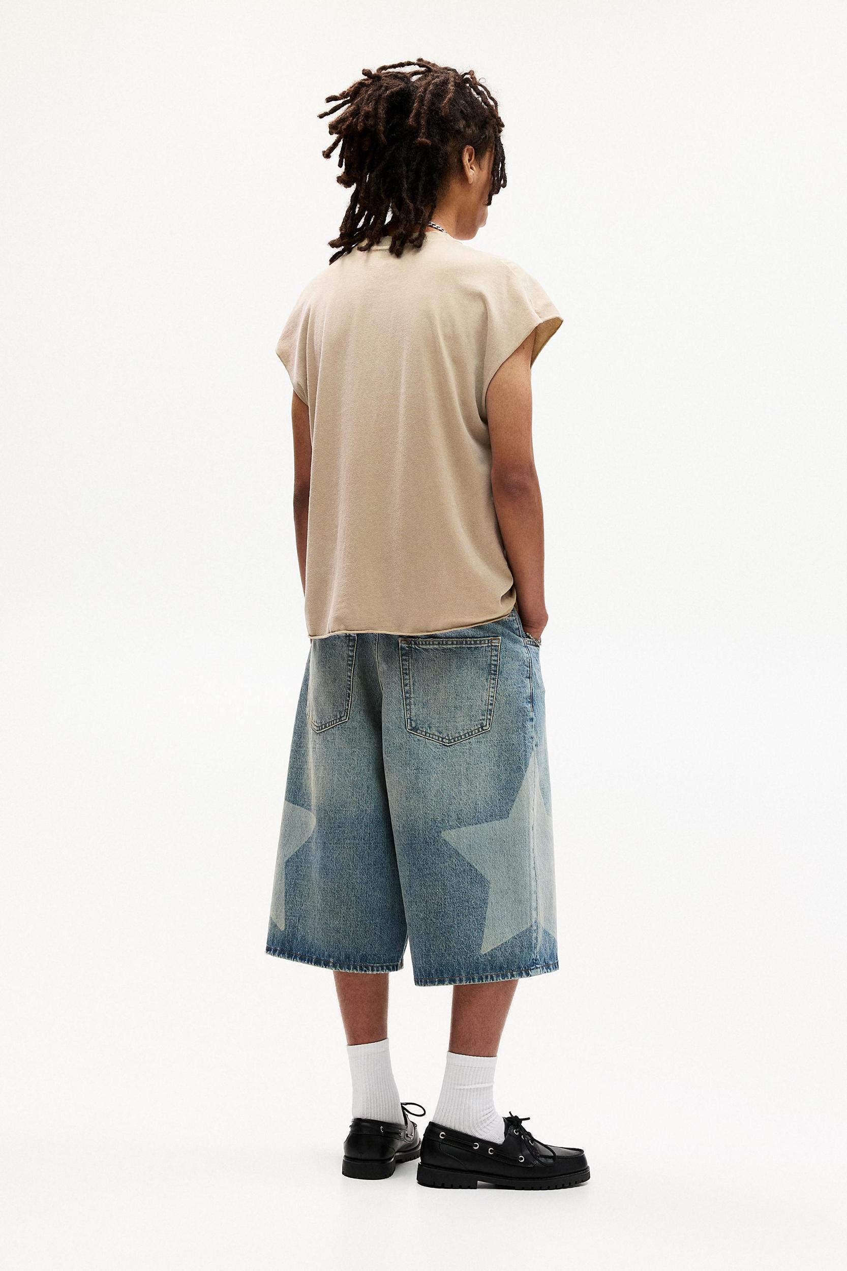 Washed sleeveless T-shirt Product Image