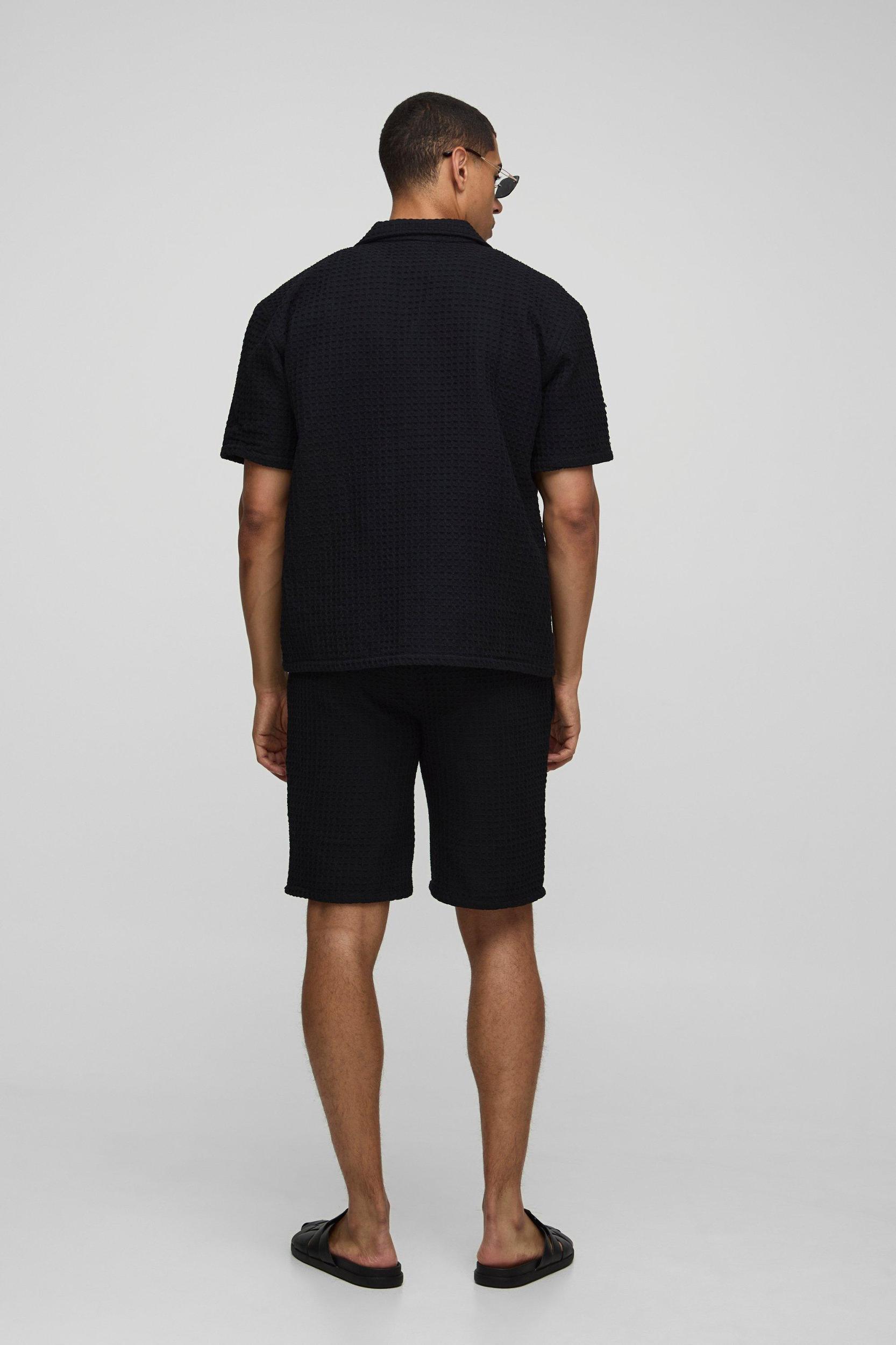 Oversized Jumbo Waffle Revere Shirt | boohooMAN USA Product Image