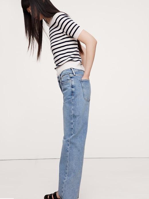 Mid-Rise 90s Loose Jean Product Image
