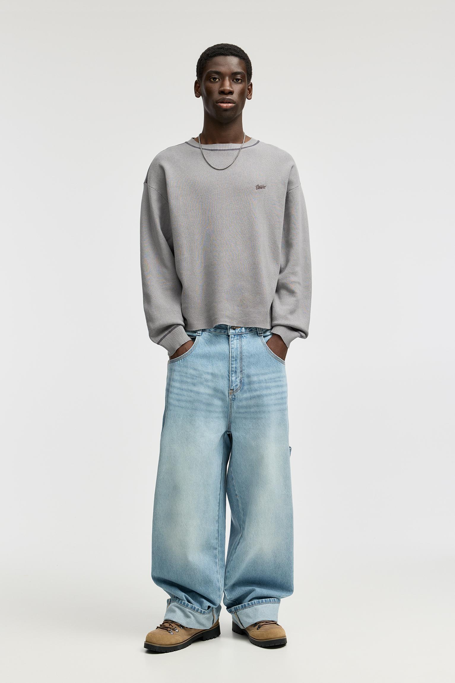 STWD sweater with seam details Product Image