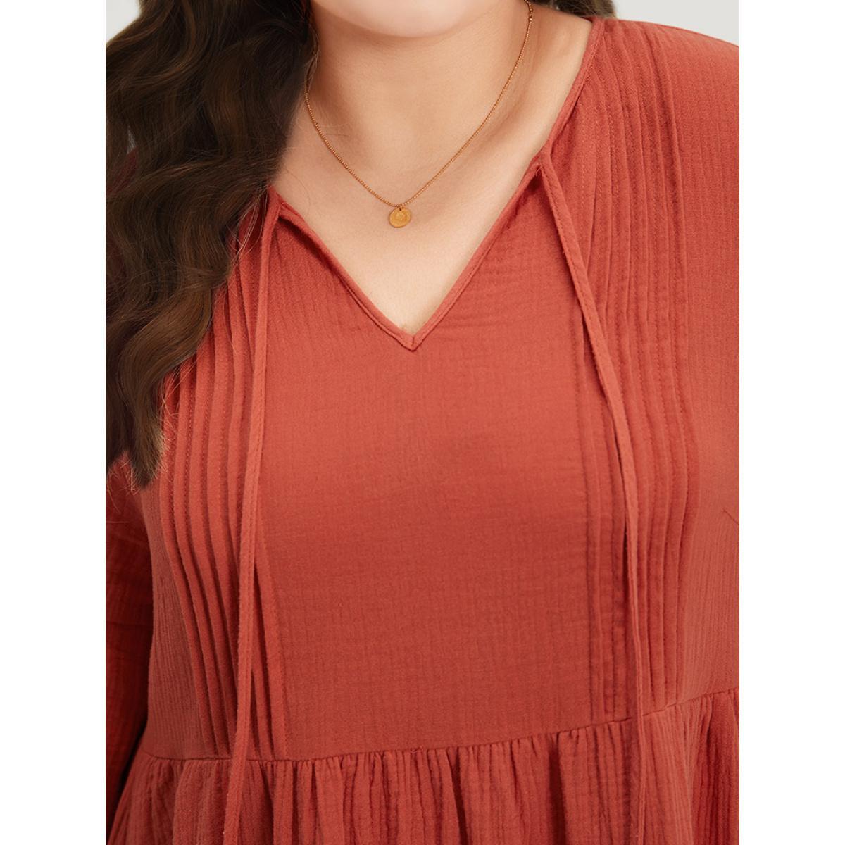 Plus Size Plain Pocket Pleated Ties Elastic Cuffs Dress Coral Women Vacation Elastic cuffs V-neck Elbow-length sleeve Curvy Midi Dress BloomChic 30/6X Product Image