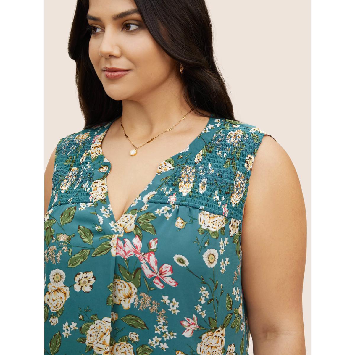 Plus Size Notched Collar Floral Print Shirred Tank Top Women Teal Elegant Contrast Notched collar Everyday Tank Tops Camis BloomChic 28/5X Product Image