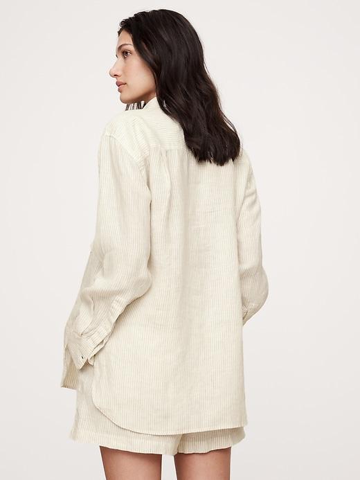 The Oversized Linen Shirt Product Image