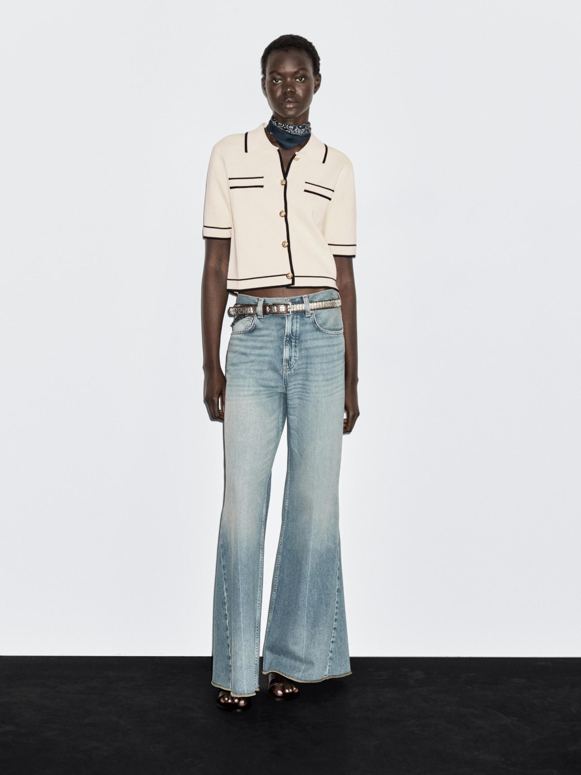 Short sleeve cardigan with button details Product Image