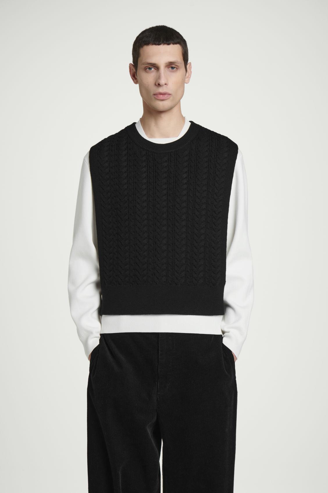 CABLE-KNIT WOOL HYBRID TANK Product Image