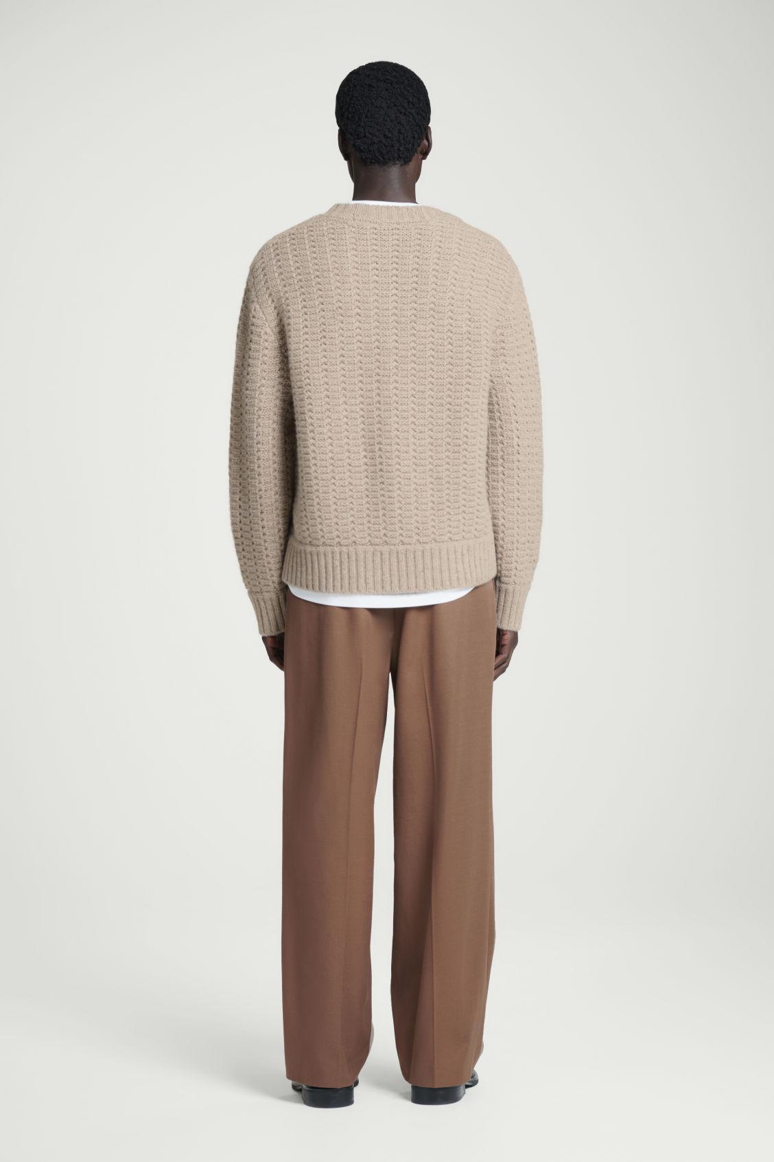 RELAXED POINTELLE-KNIT PURE CASHMERE SWEATER Product Image