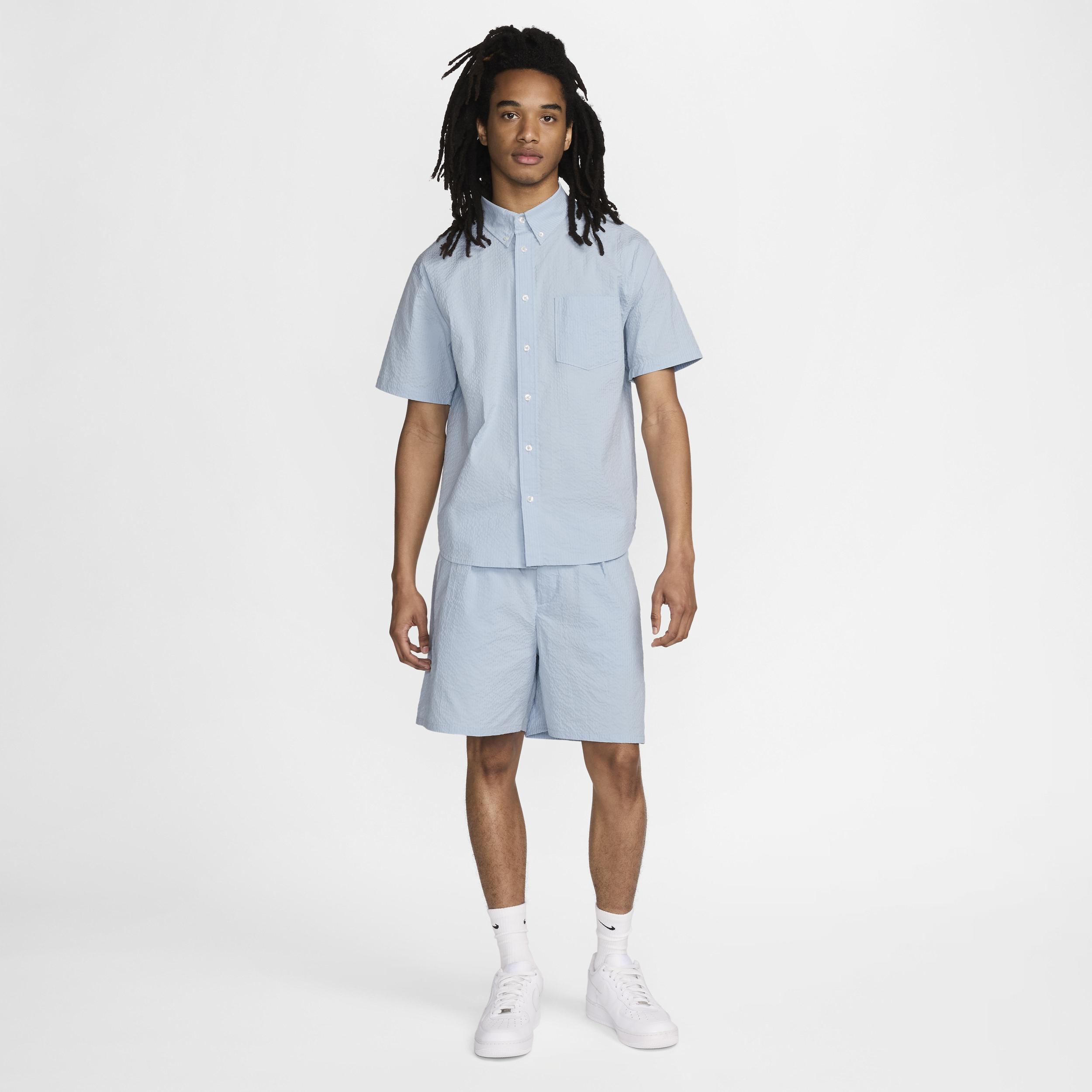 Nike Life Men's Short-Sleeve Seersucker Button-Down Shirt Product Image