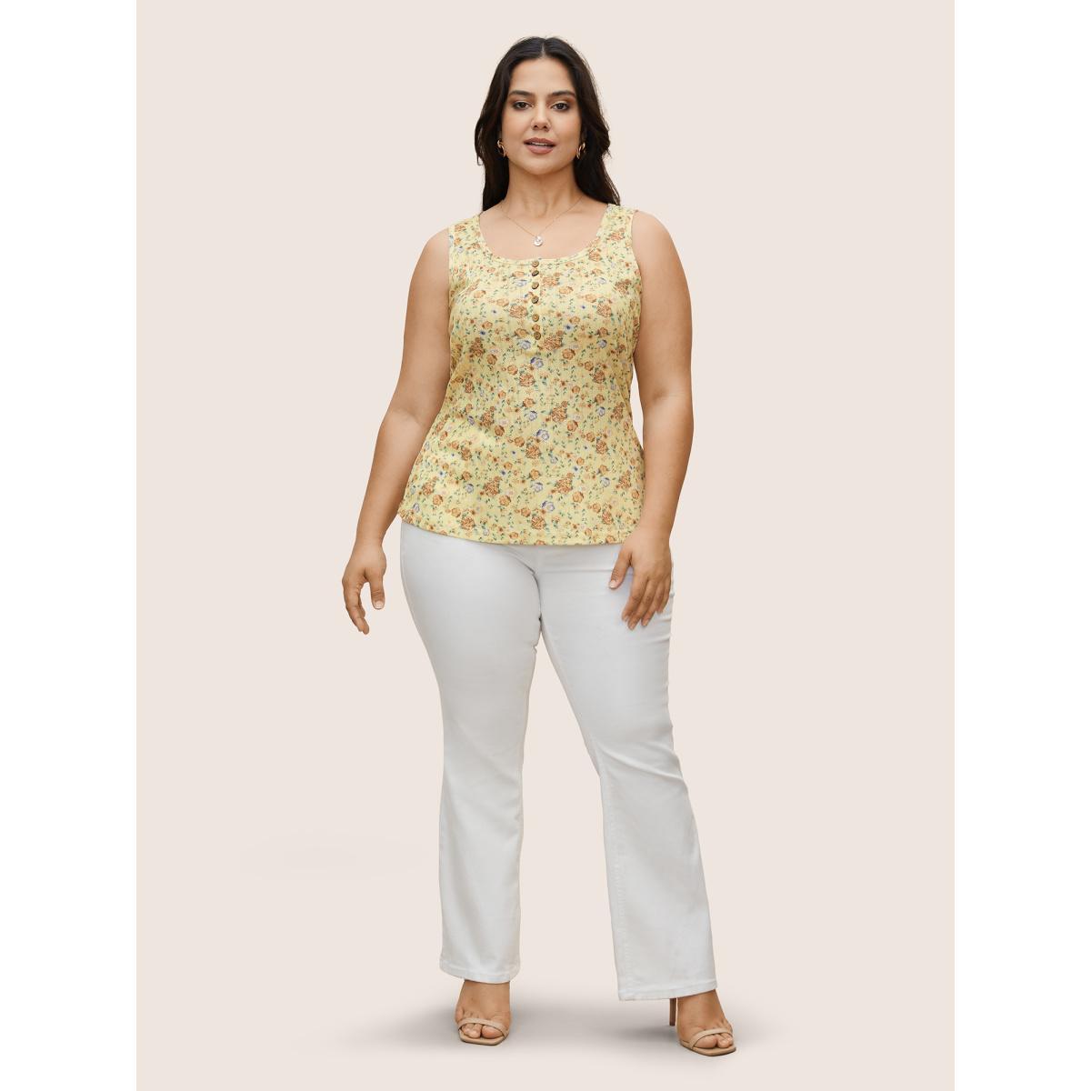 Plus Size U Neck Textured Ditsy Floral Tank Top Women Yellow Elegant Contrast U-neck Everyday Tank Tops Camis BloomChic 18-20/2X Product Image