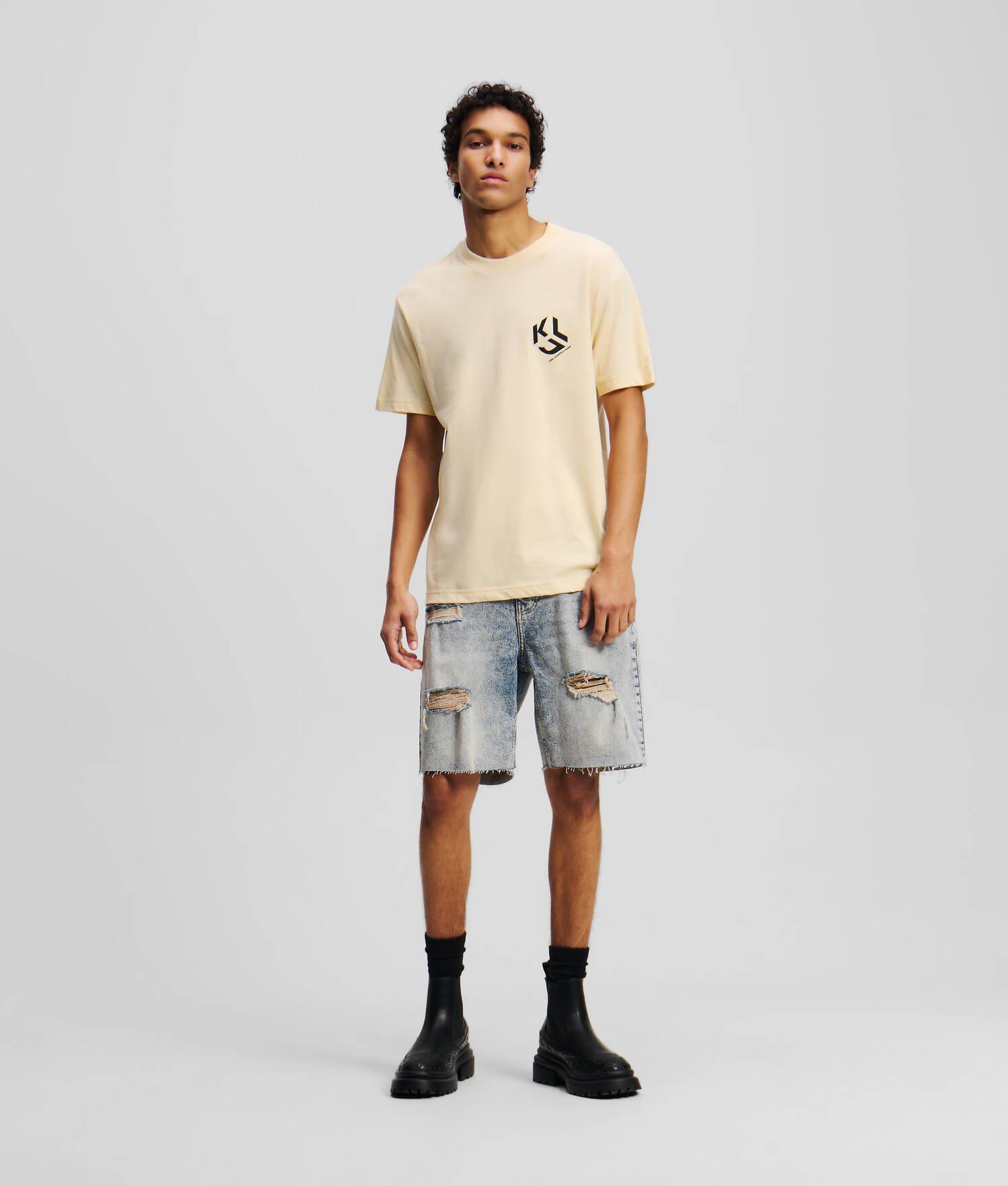 MONOGRAM T-SHIRT Product Image