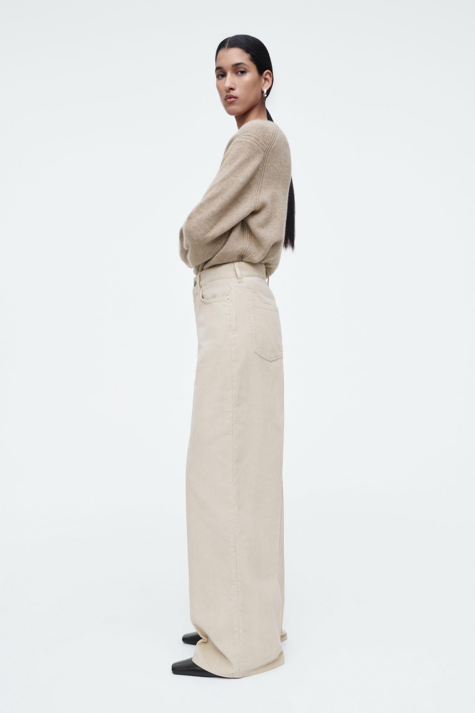 TIDE CORDUROY WIDE-LEG JEANS Product Image