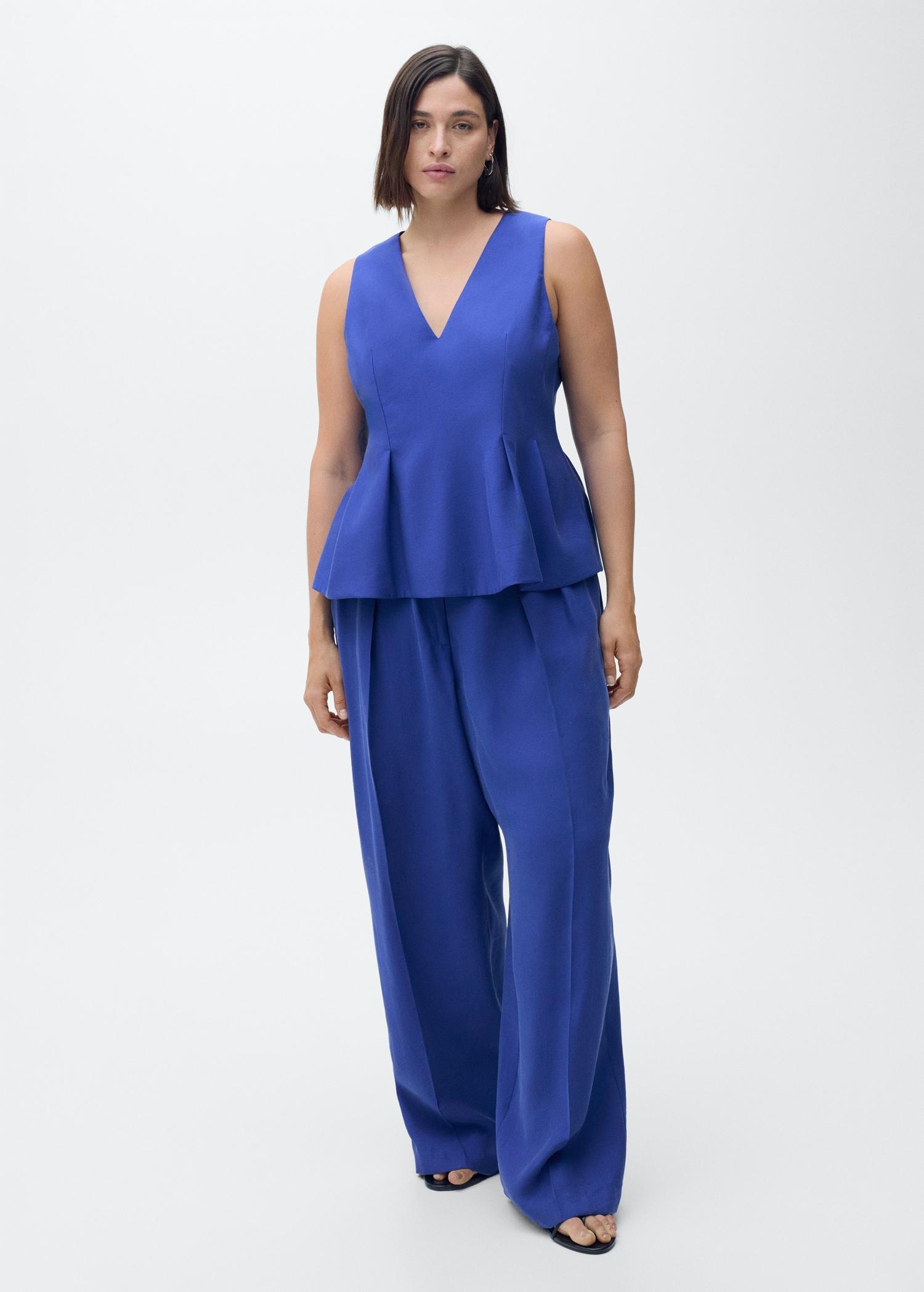 Modal V-neck top - Women | MANGO USA Product Image