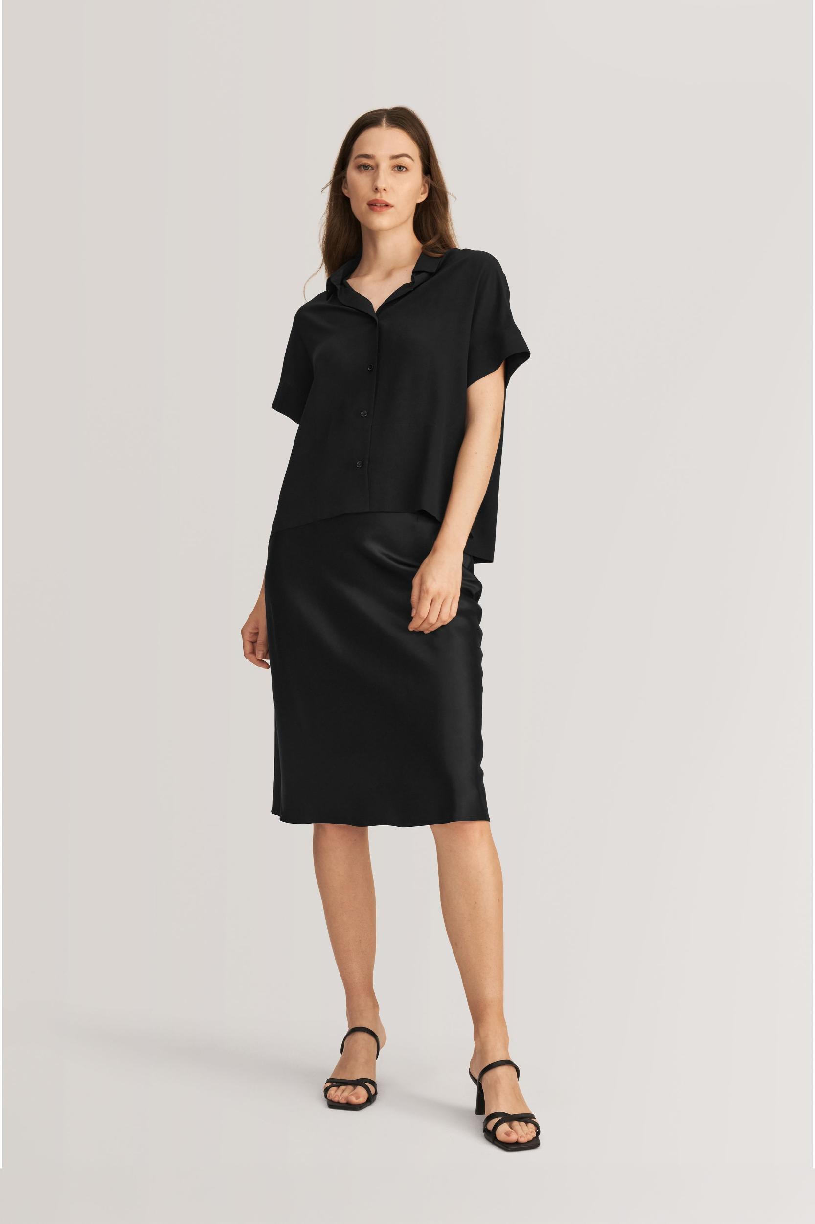 Casual Short Sleeves Loose Silk T-Shirt Product Image