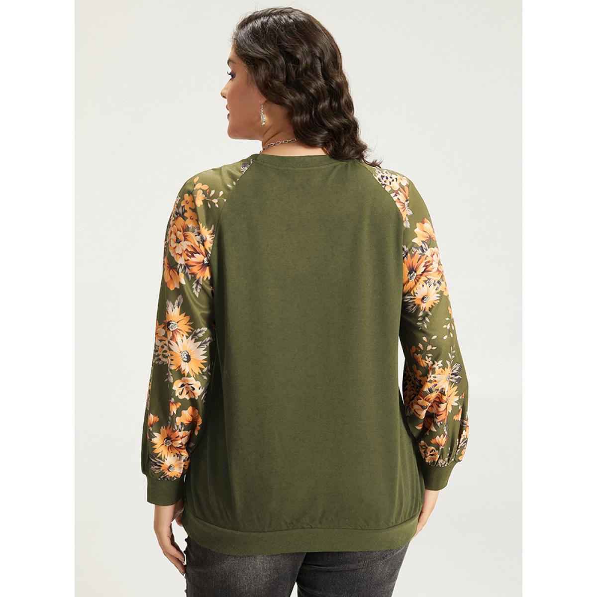 Plus Size Halloween Floral Patchwork Print Raglan Sleeve Sweatshirt Women ArmyGreen Casual Elastic cuffs Round Neck Festival-Halloween Sweatshirts BloomChic 10/M Product Image