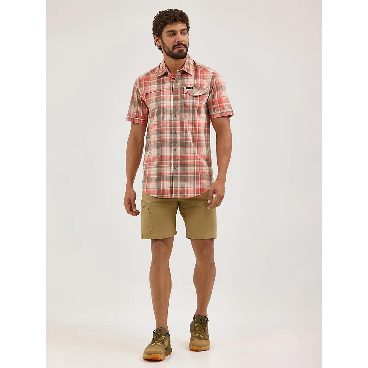Wrangler ATG Men's Harbor Short in Poppyseed Product Image
