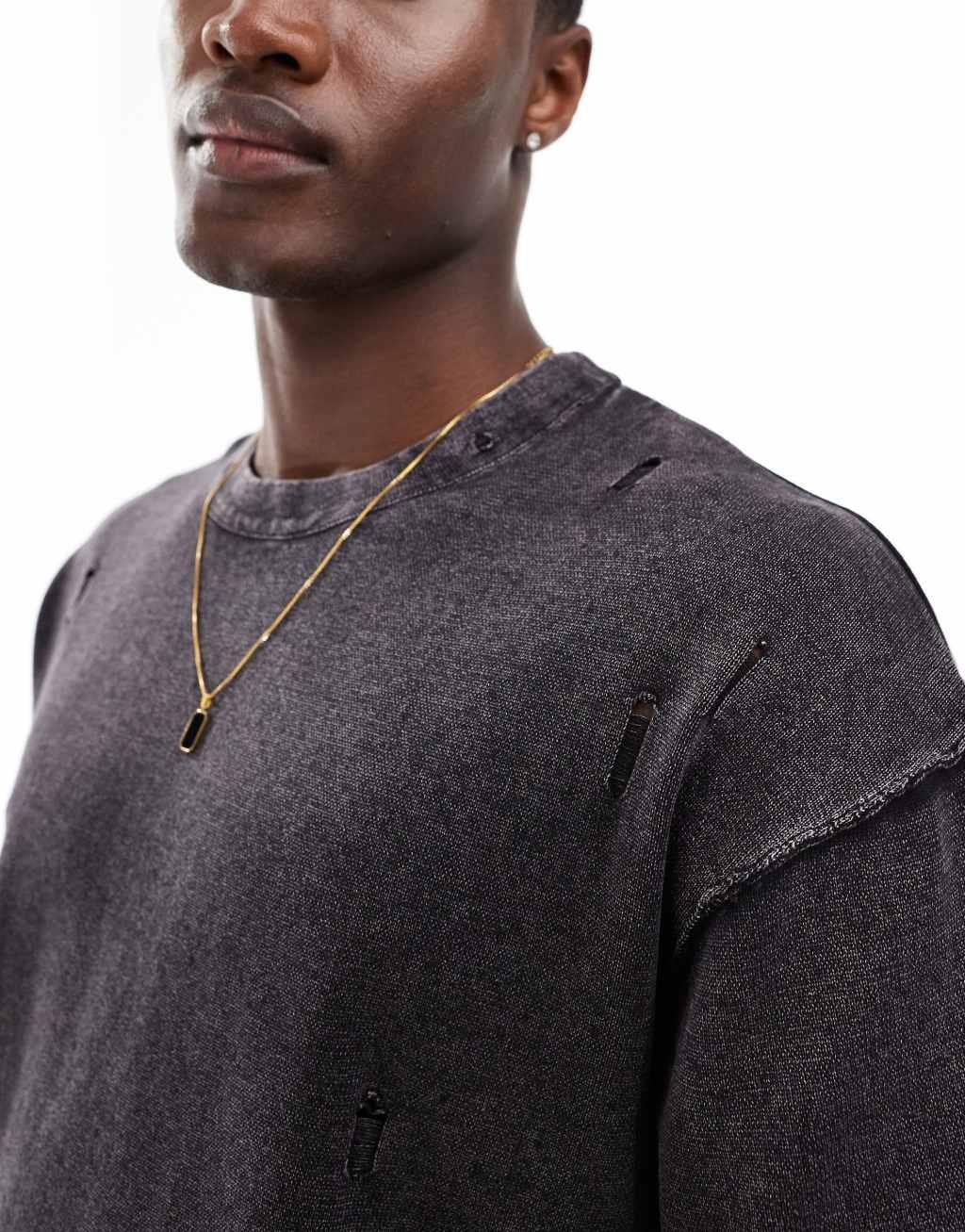 Bershka T-shirt in washed black Product Image