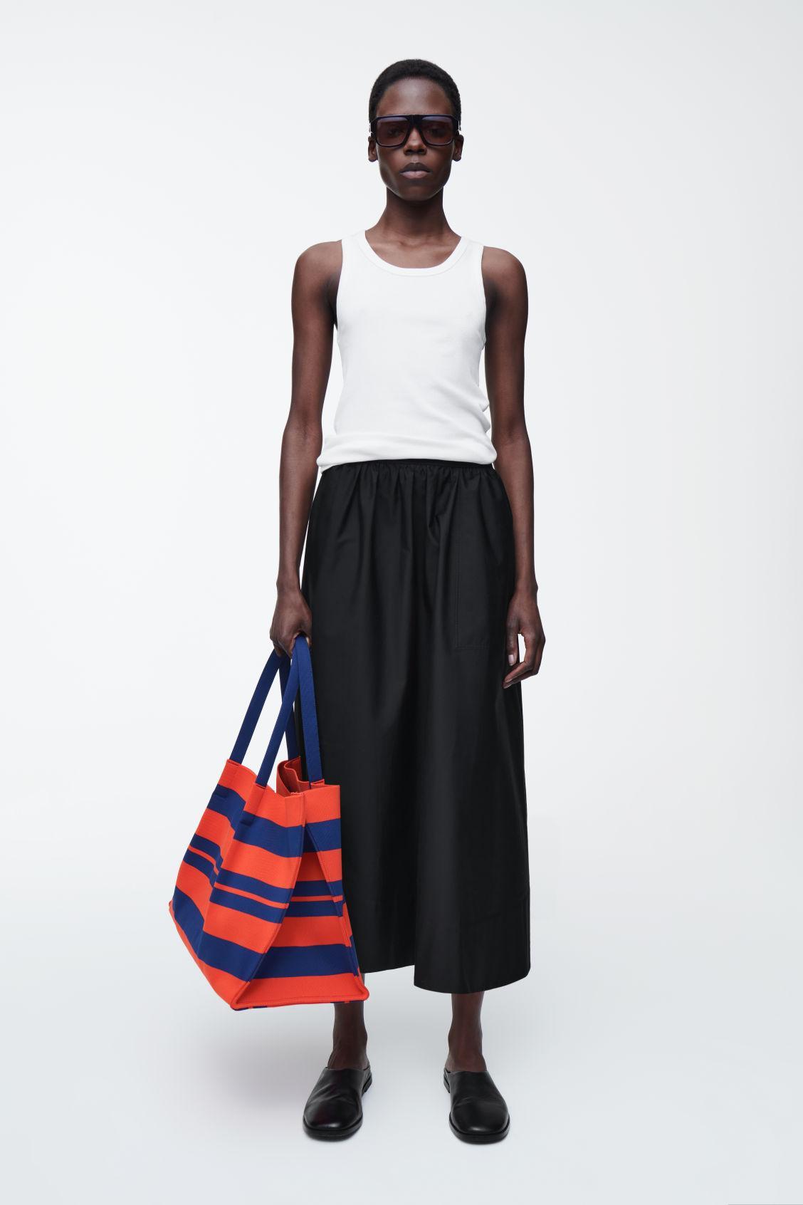 STRIPED MARKET TOTE BAG Product Image