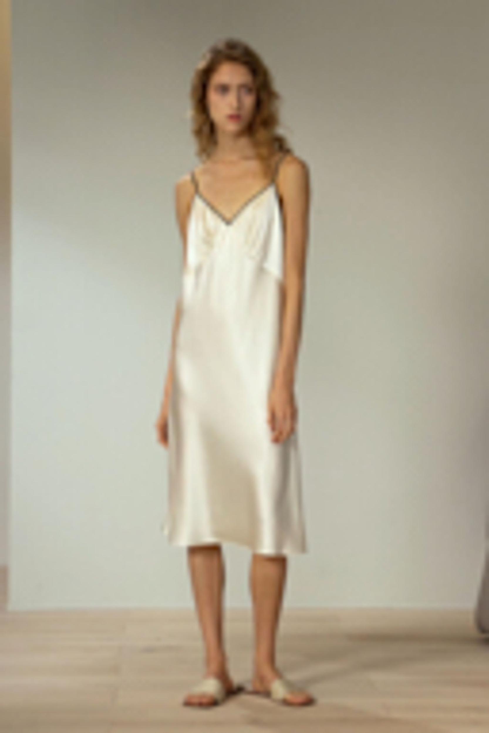 Contrast Piping Midi Strap Nightgown Product Image