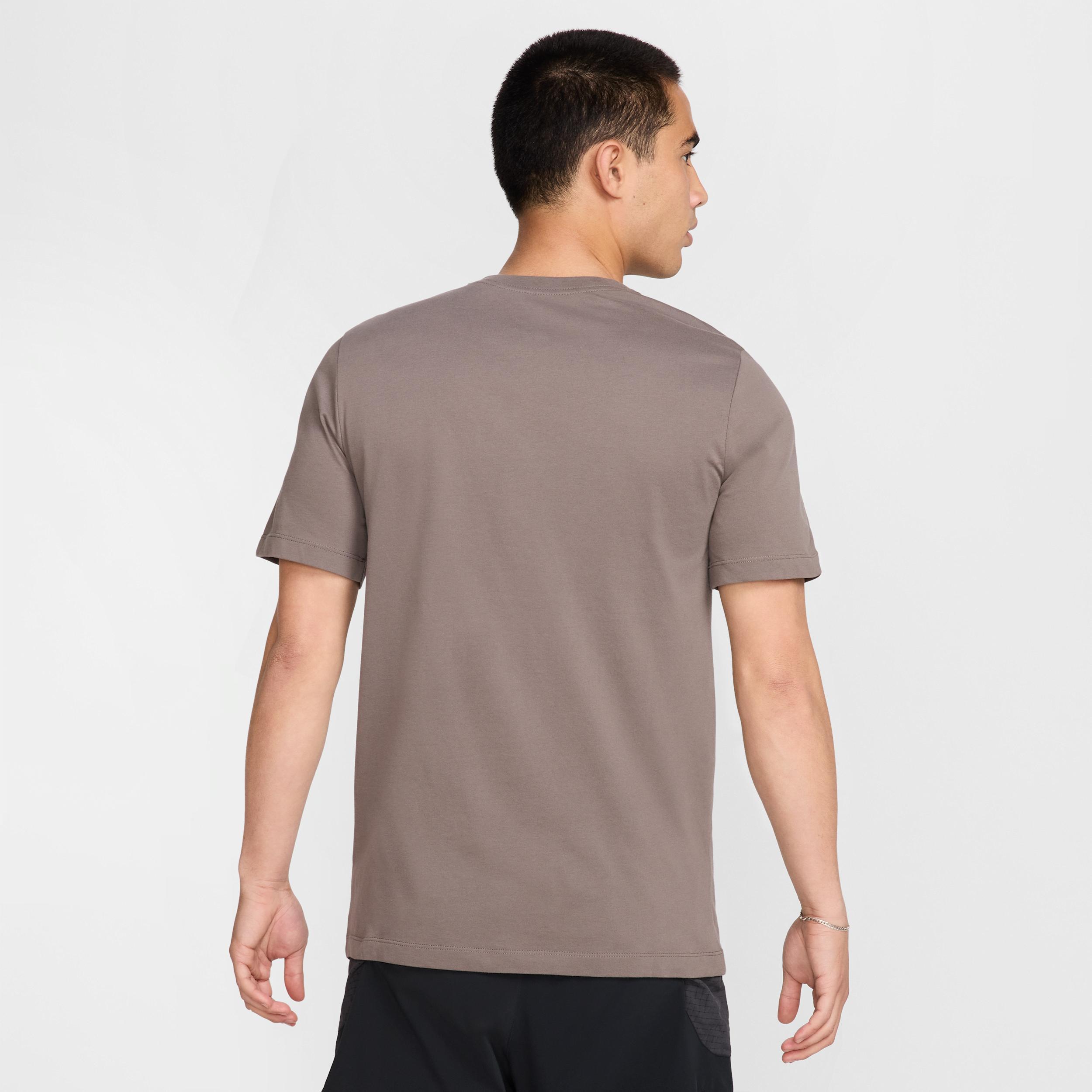 Nike Men's Dri-FIT Trail Running T-Shirt Product Image