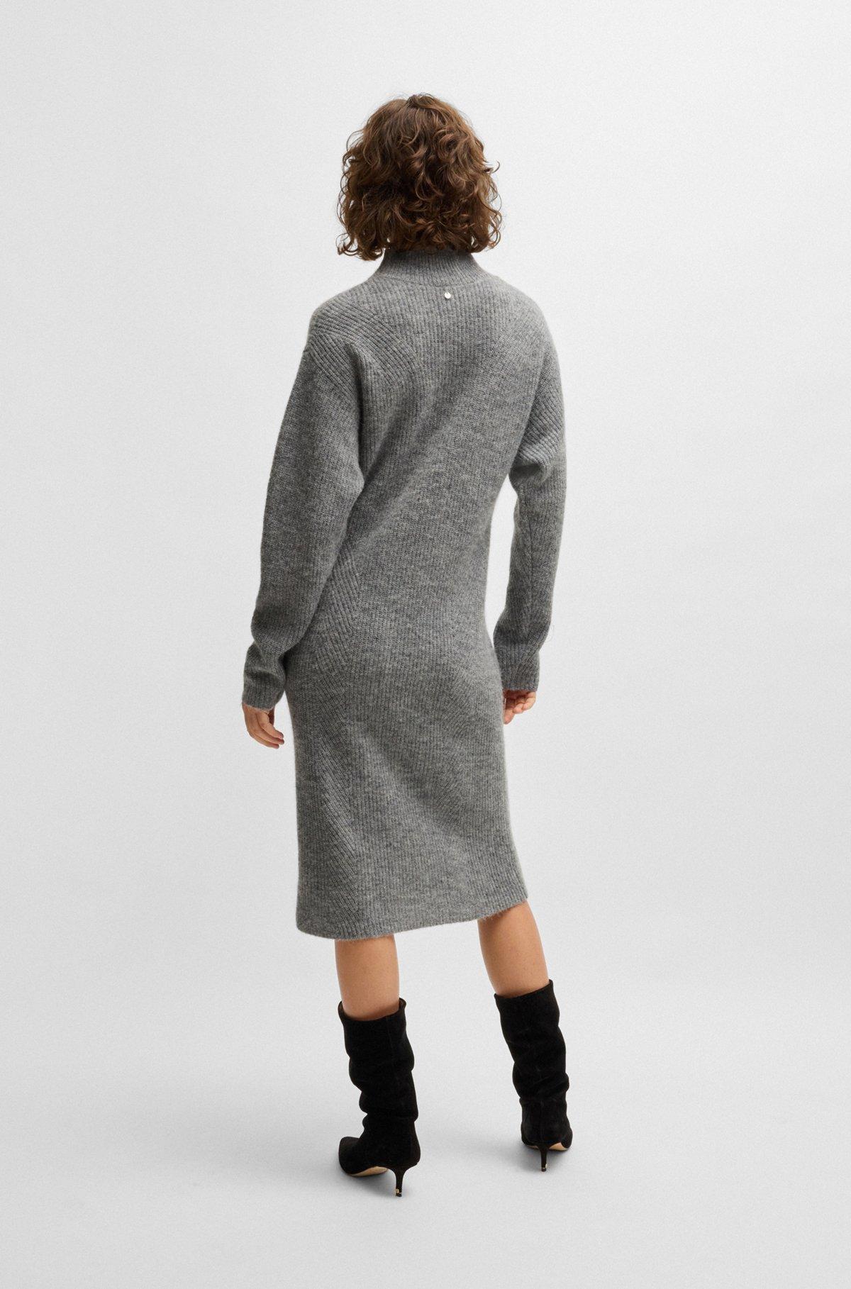 Long-sleeved relaxed-fit dress with mixed ribbing Product Image
