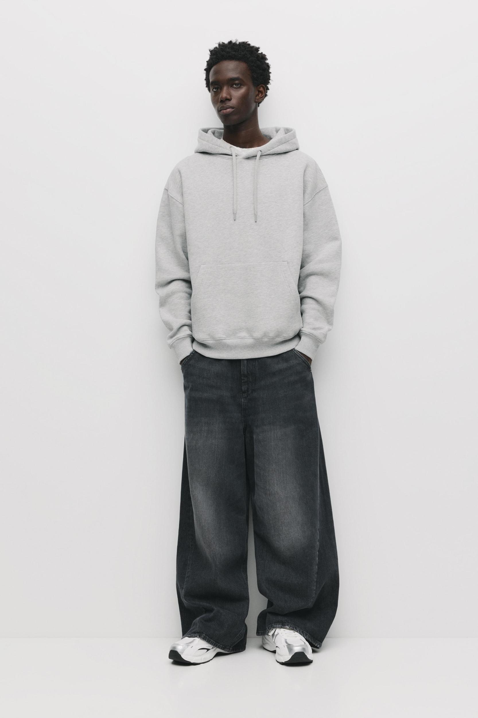 Basic hoodie Product Image