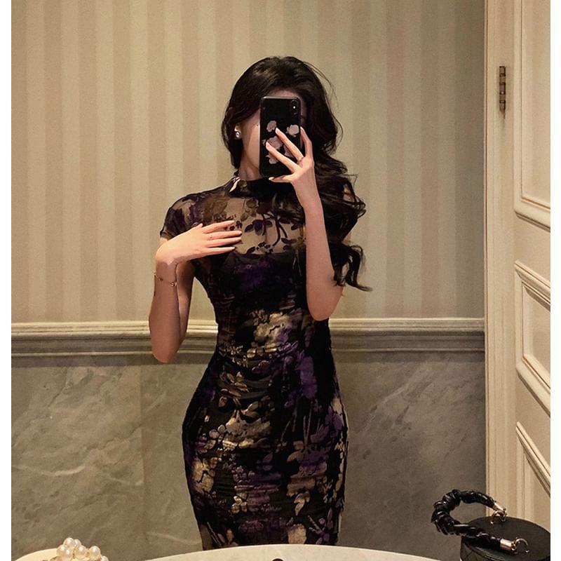 Set: Cap-Sleeve Mock Neck Floral Print Open Back Slit Maxi Bodycon Dress + Spaghetti Strap Plain Dress Product Image