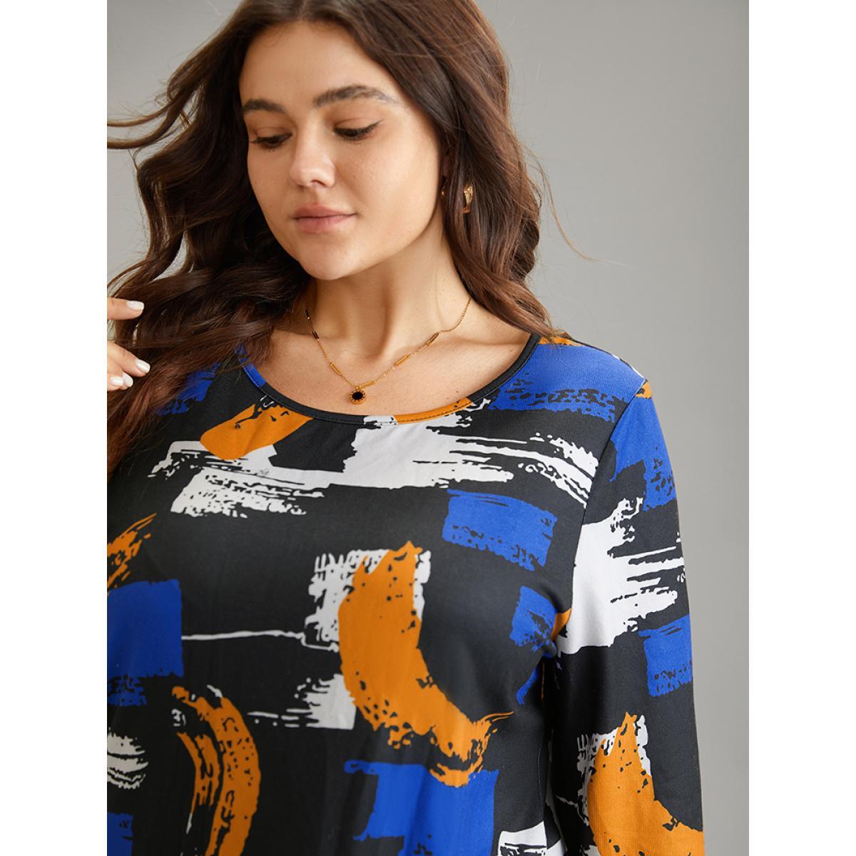 Plus Size Brush Print Contrast Round Neck T-shirt Black Women Elegant Contrast Colorblock Round Neck Dailywear T-shirts BloomChic 14-16/1X Product Image