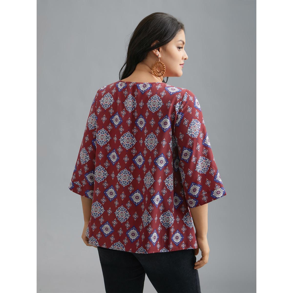Plus Size Scarlet Round Neck Bandana Print Blouse Women Resort Elbow-length sleeve Round Neck Vacation Blouses BloomChic 22-24/3X Product Image