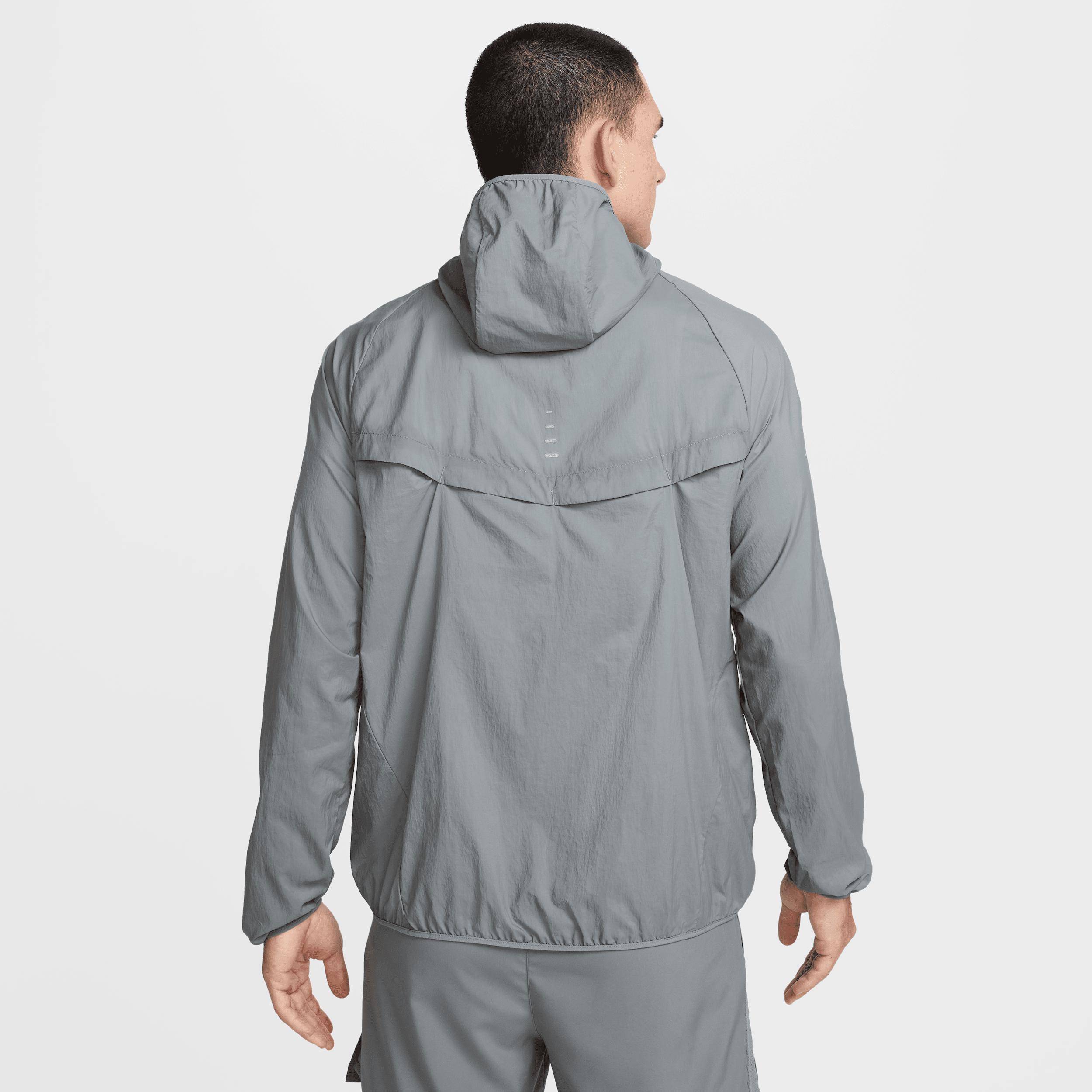 Nike Men's Stride Repel UV Running Jacket Product Image