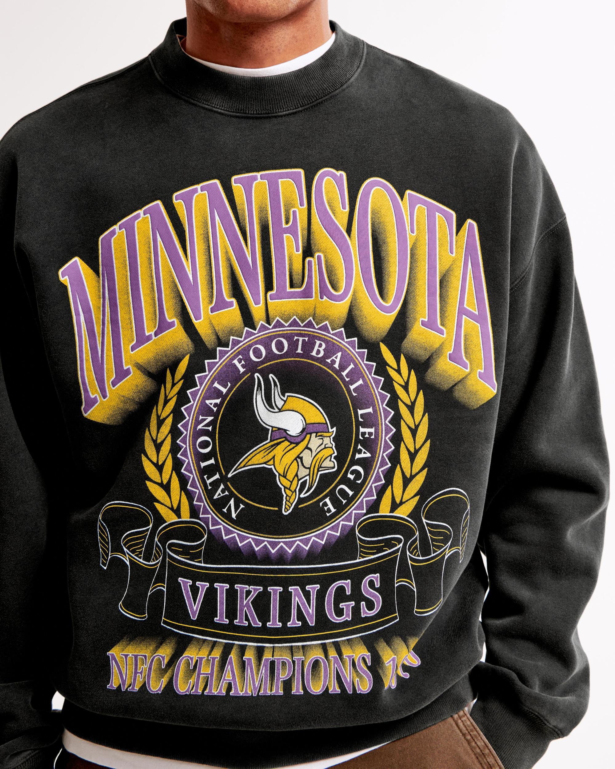 Minnesota Vikings Graphic Crew Sweatshirt Product Image