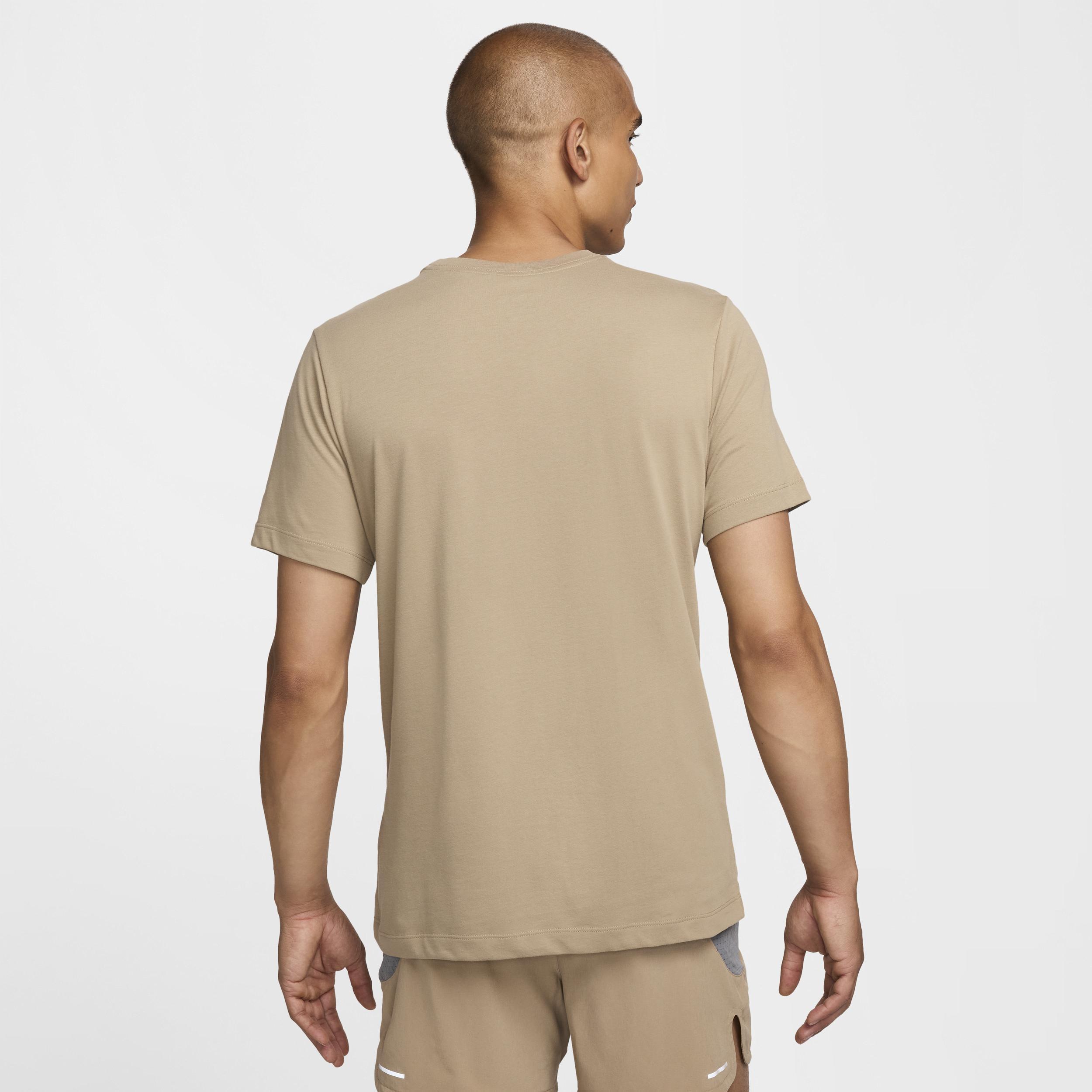 Nike Dri-FIT Men's Trail Running T-Shirt Product Image