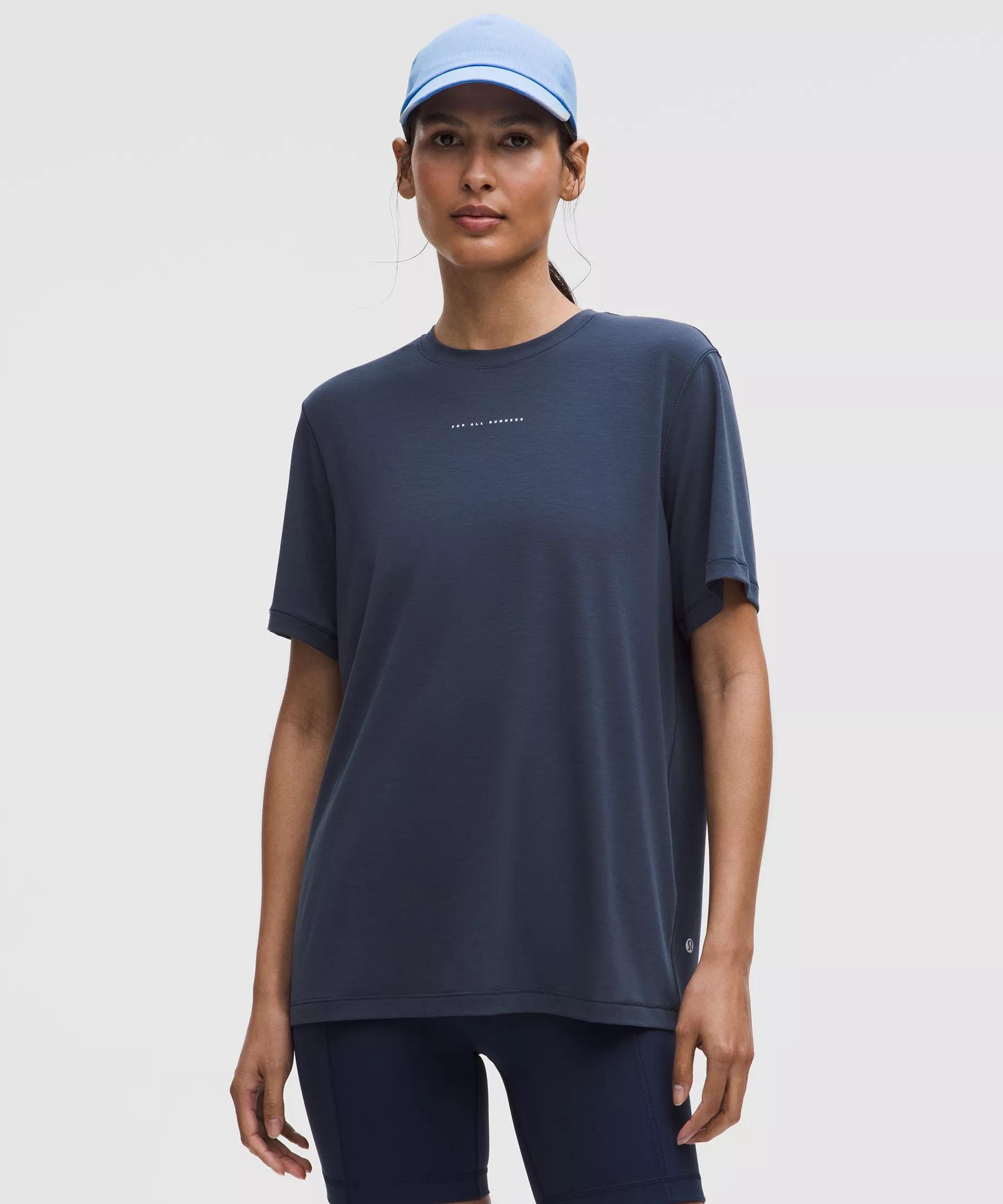 Jersey Training Short-Sleeve Shirt *Run Graphic Product Image