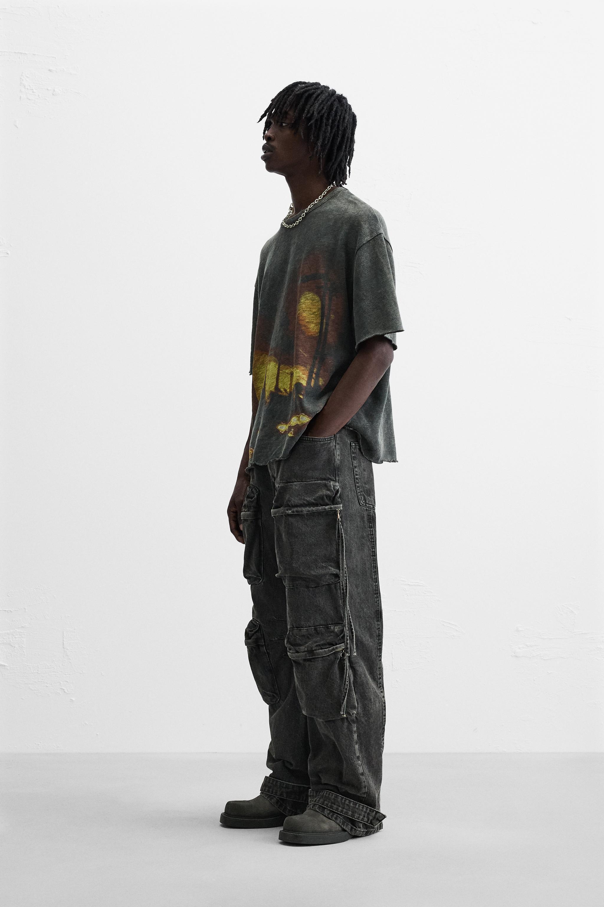 PRINTED KNIT T-SHIRT Product Image