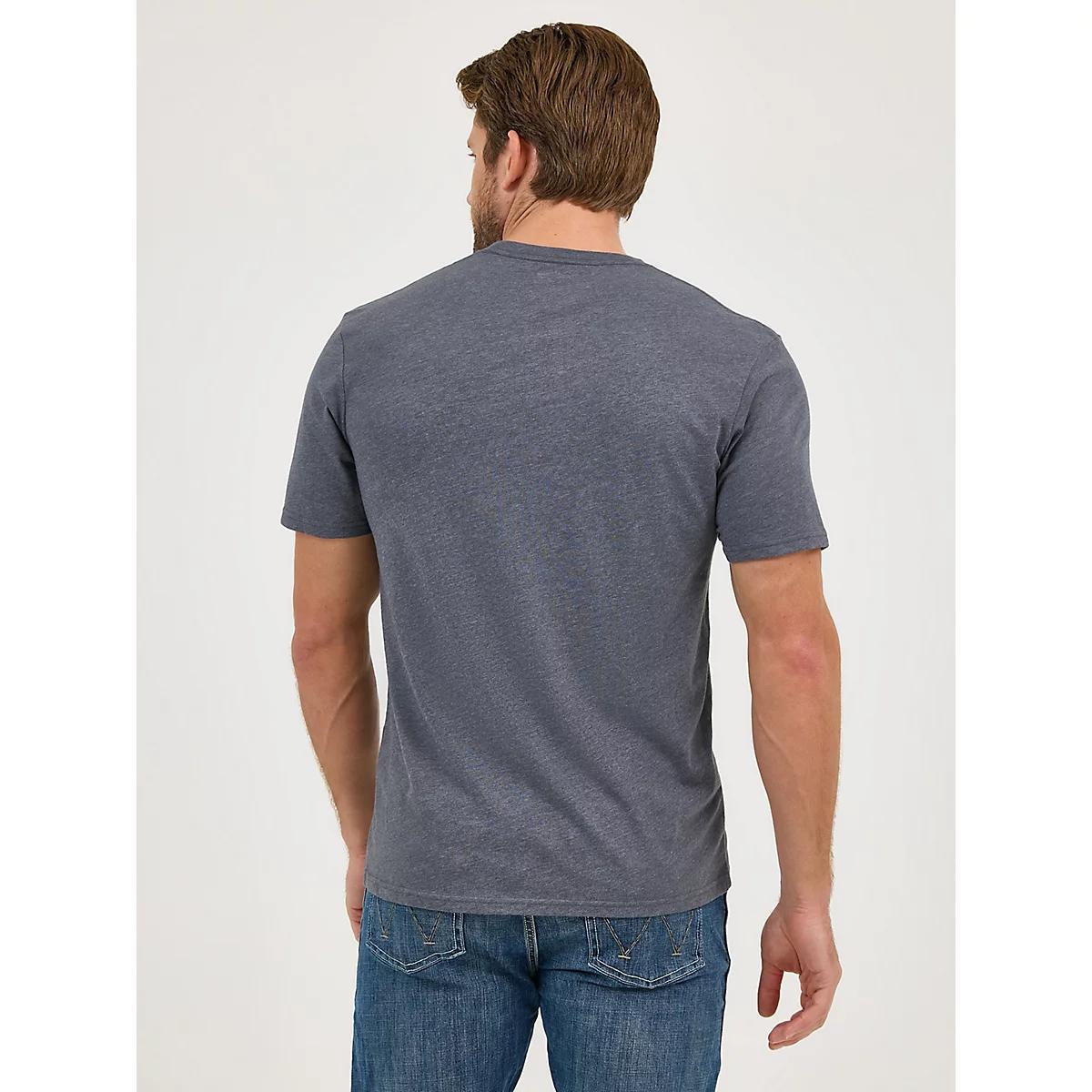 Men's Wrangler Rope Emblem Graphic T-shirt in Sienna Bison Product Image