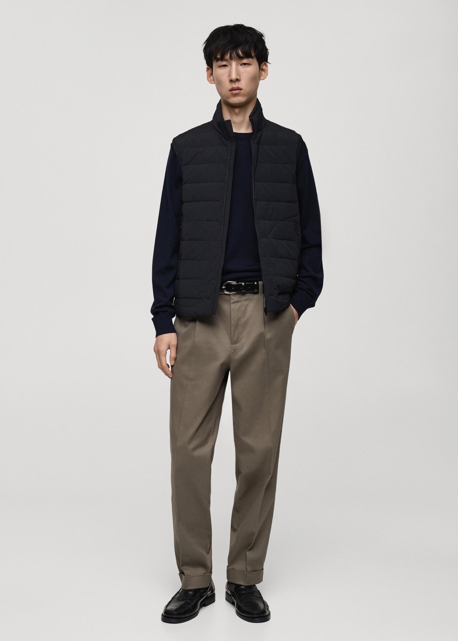 Quilted vest with down and feather filling - Men | MANGO USA Product Image