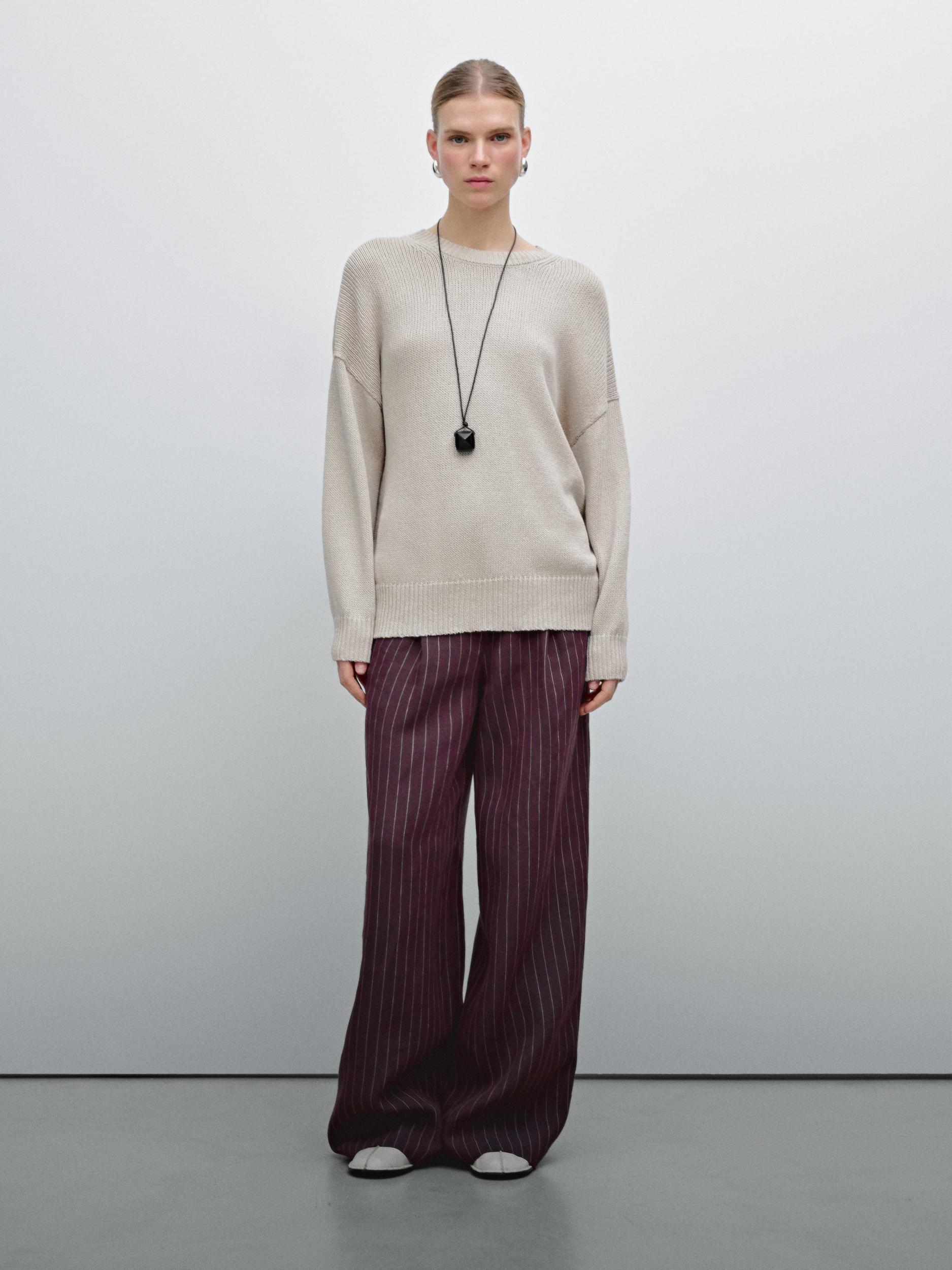 Linen blend knit crew neck sweater Product Image
