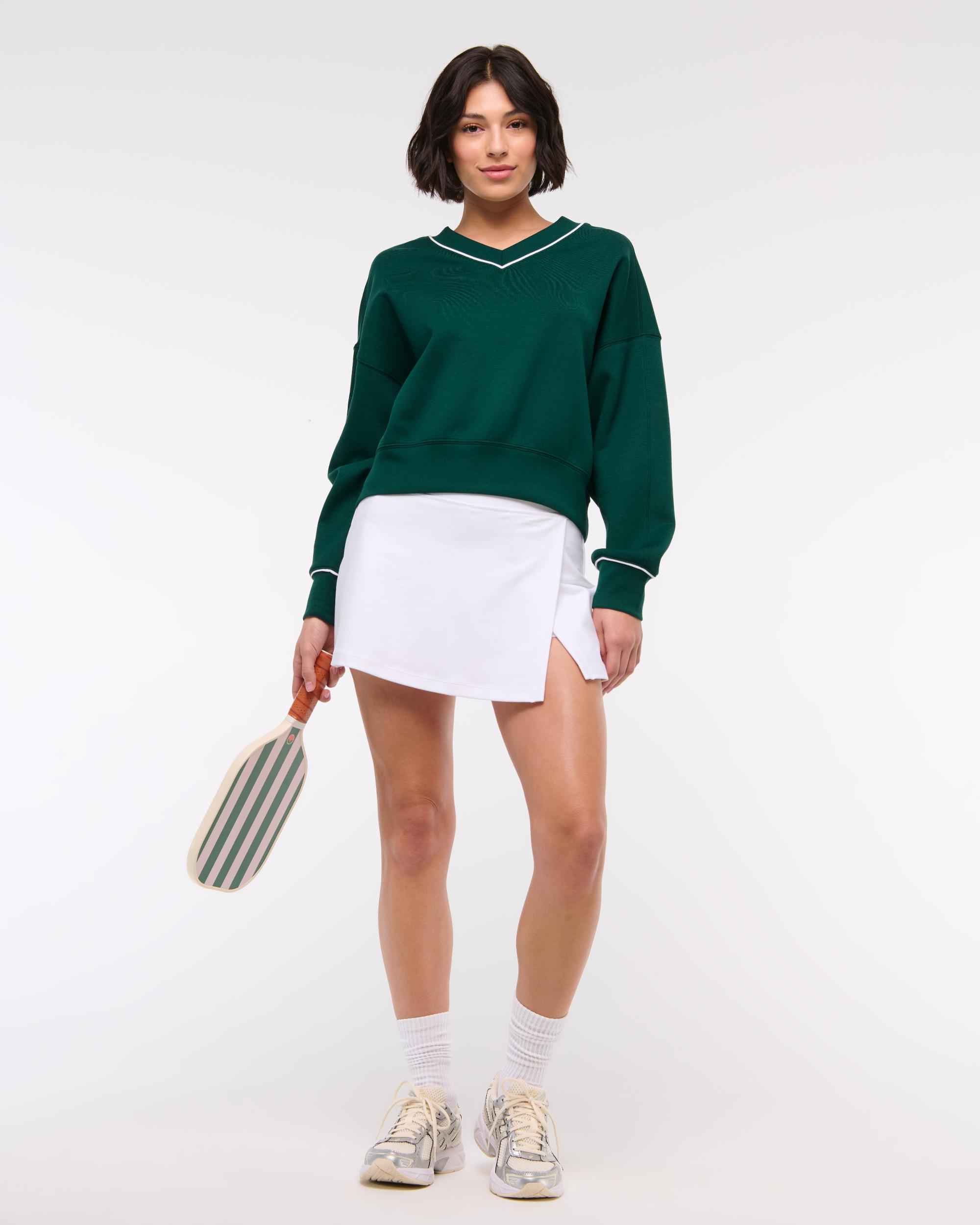 YPB neoKNIT V-Neck Product Image