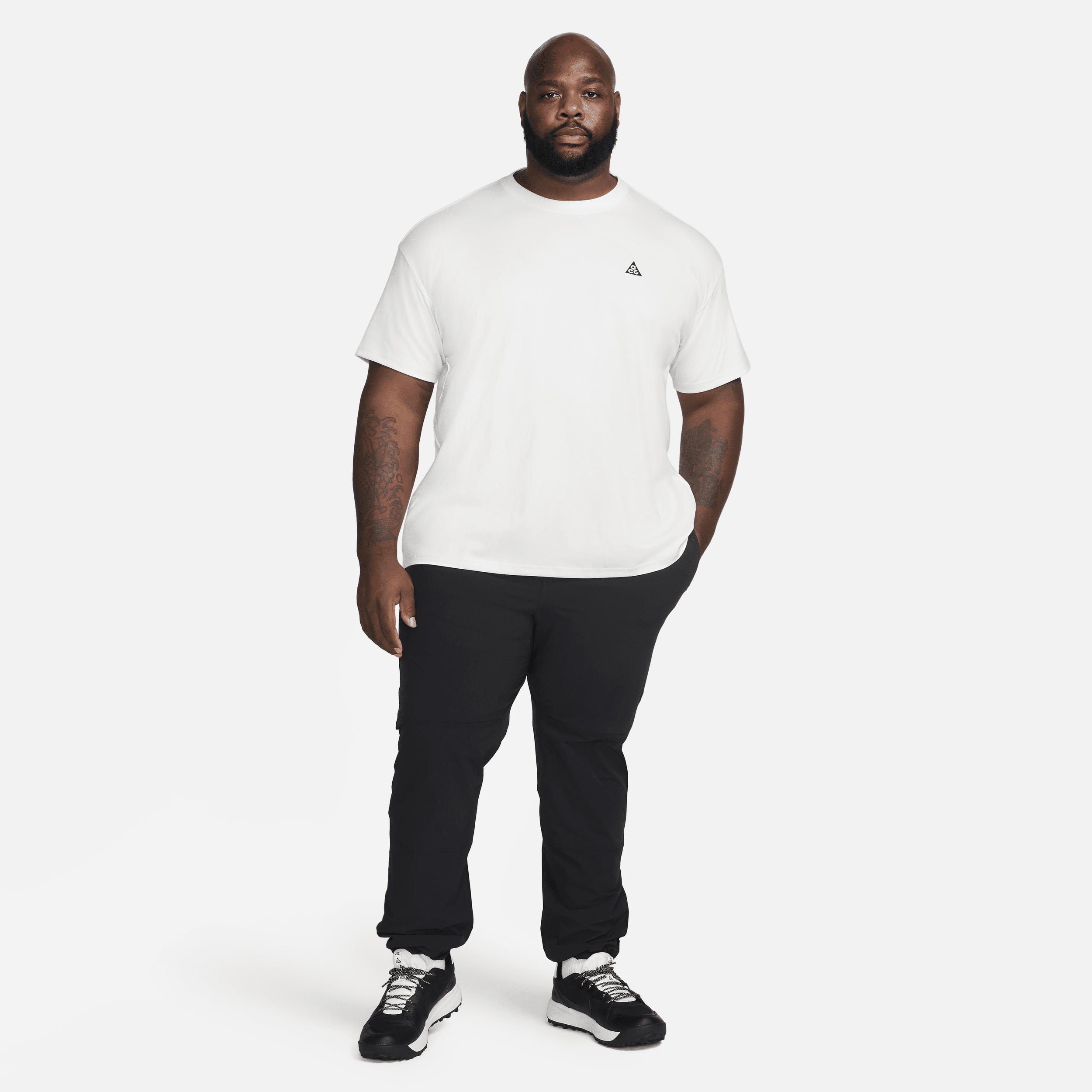 Men's Nike "Just Do It" Logo Tee, Size: Small, Black White Product Image