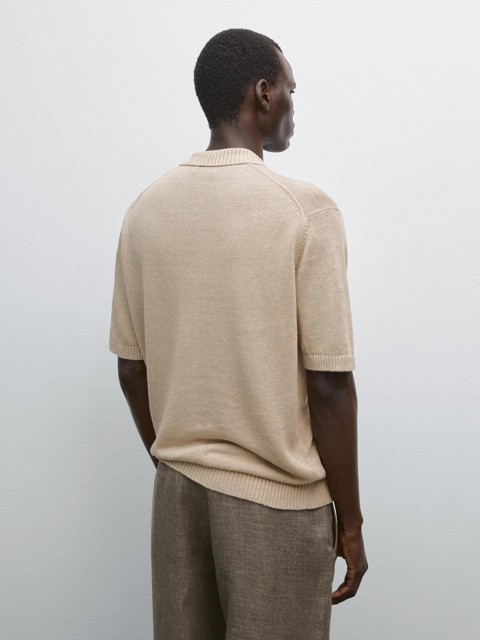 Knit V-neck polo shirt Product Image