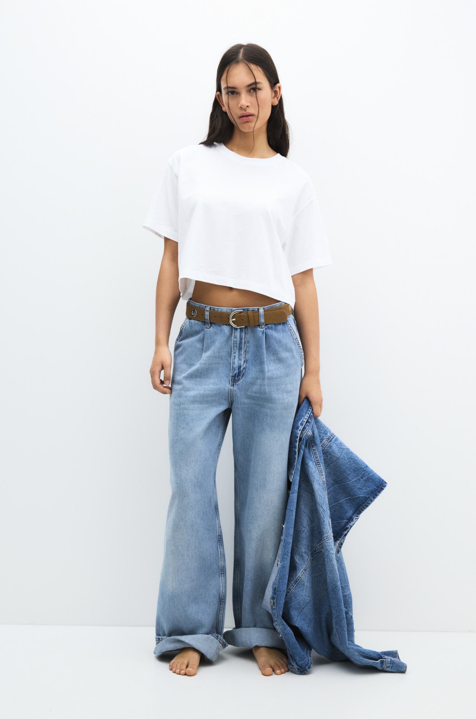 Cropped short sleeve T-shirt Product Image