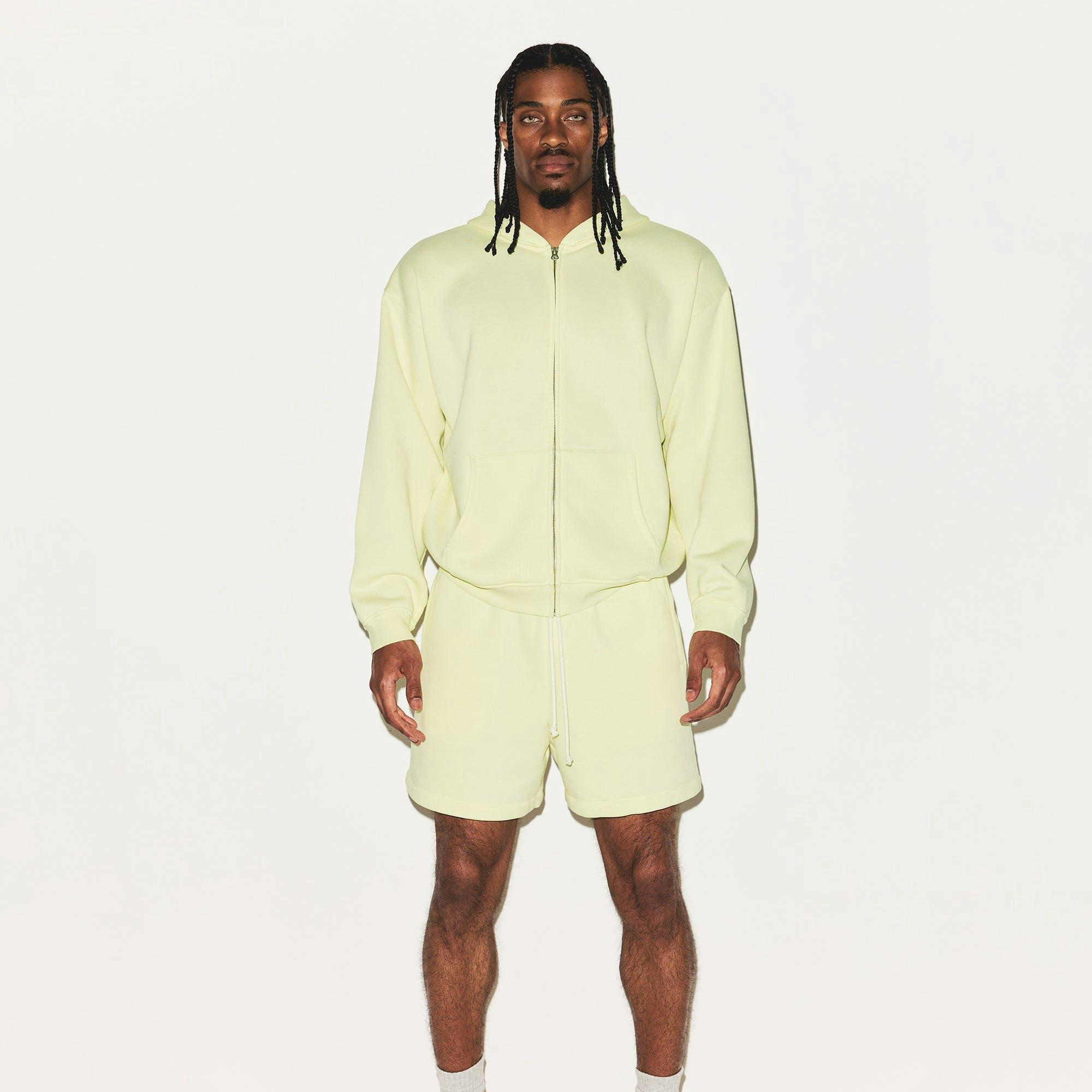 FLEECE LOUNGE MENS RELAXED SHORT | SULFUR Product Image