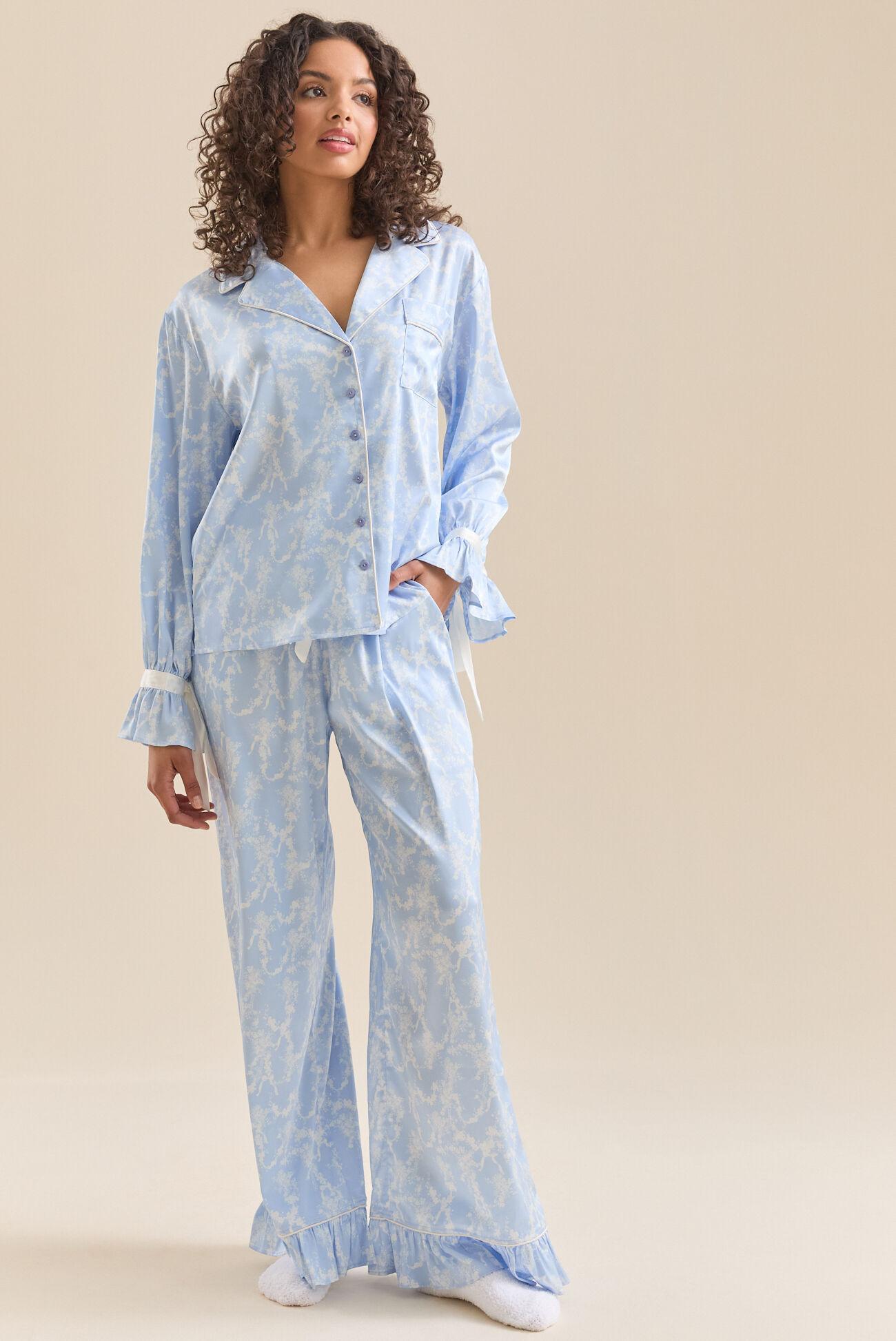 Lilly Satin Lounge Pant Product Image