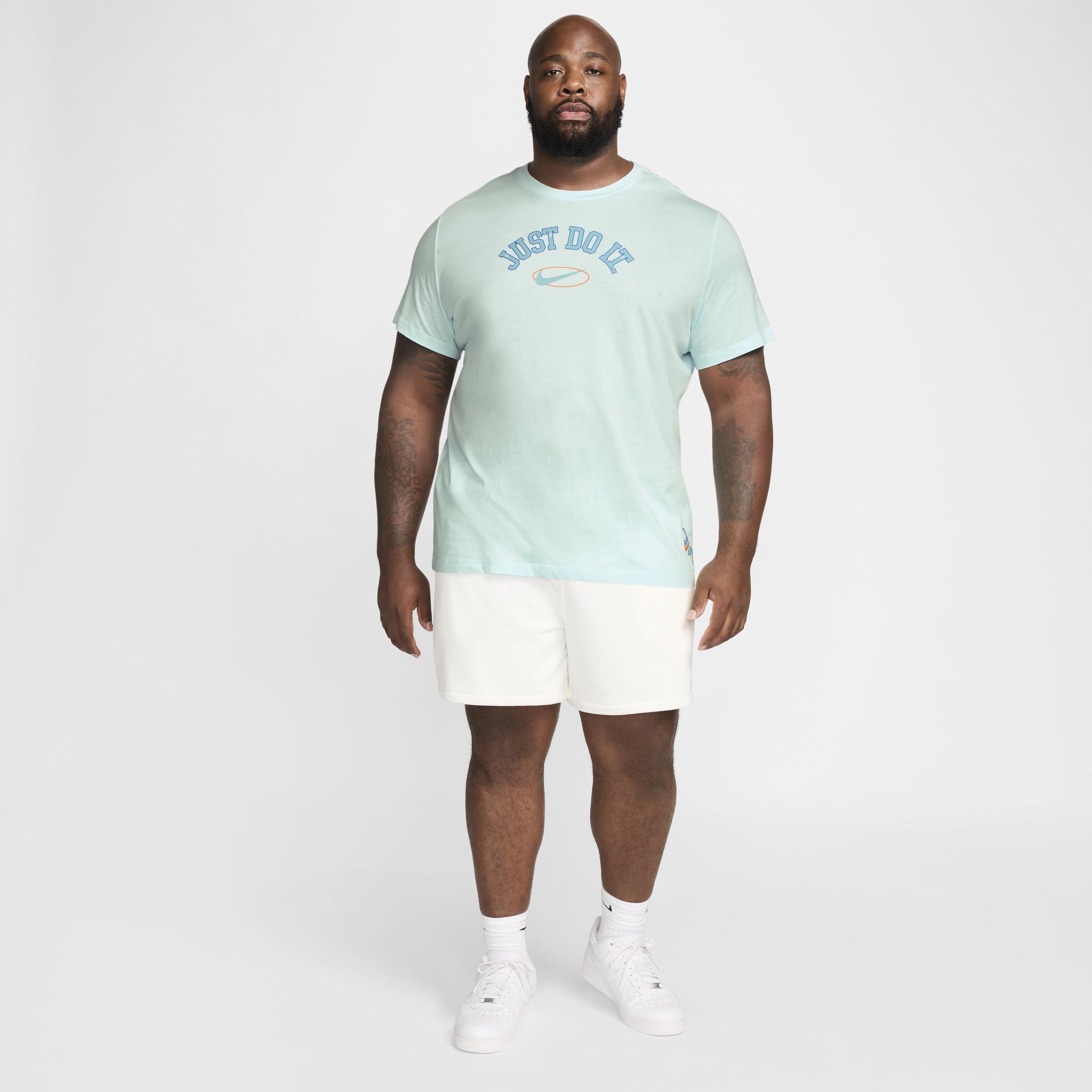 Nike Sportswear Men's T-Shirt Product Image