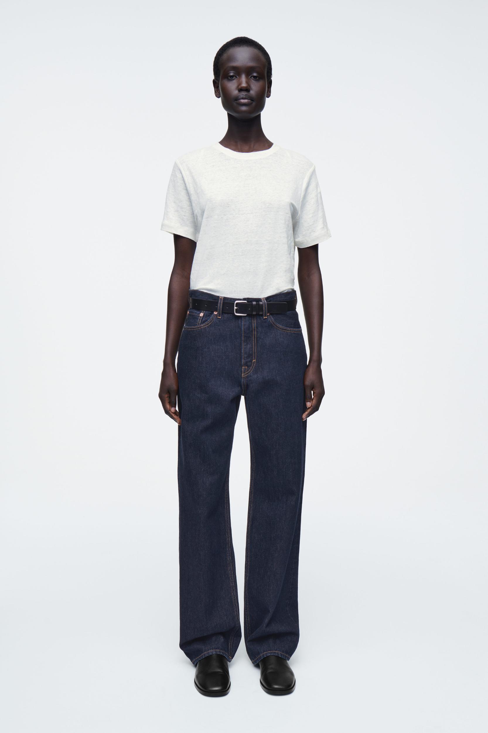 CREW-NECK LINEN T-SHIRT Product Image