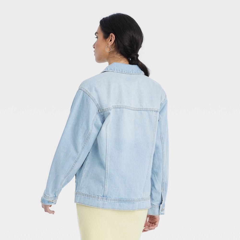 Women's 90's Baggy Trucker Jacket - Universal Thread™ Light Wash S: Midweight Relaxed Fit Product Image