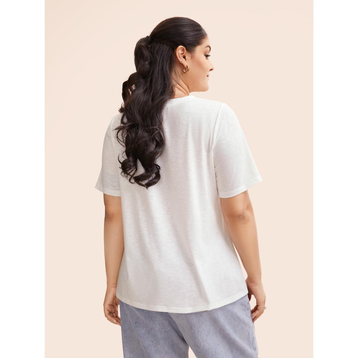 Plus Size Bamboo Textured Floral Embroided T-shirt Originalwhite Women Casual Contrast Natural Flowers Round Neck Everyday T-shirts BloomChic 26/4X Product Image